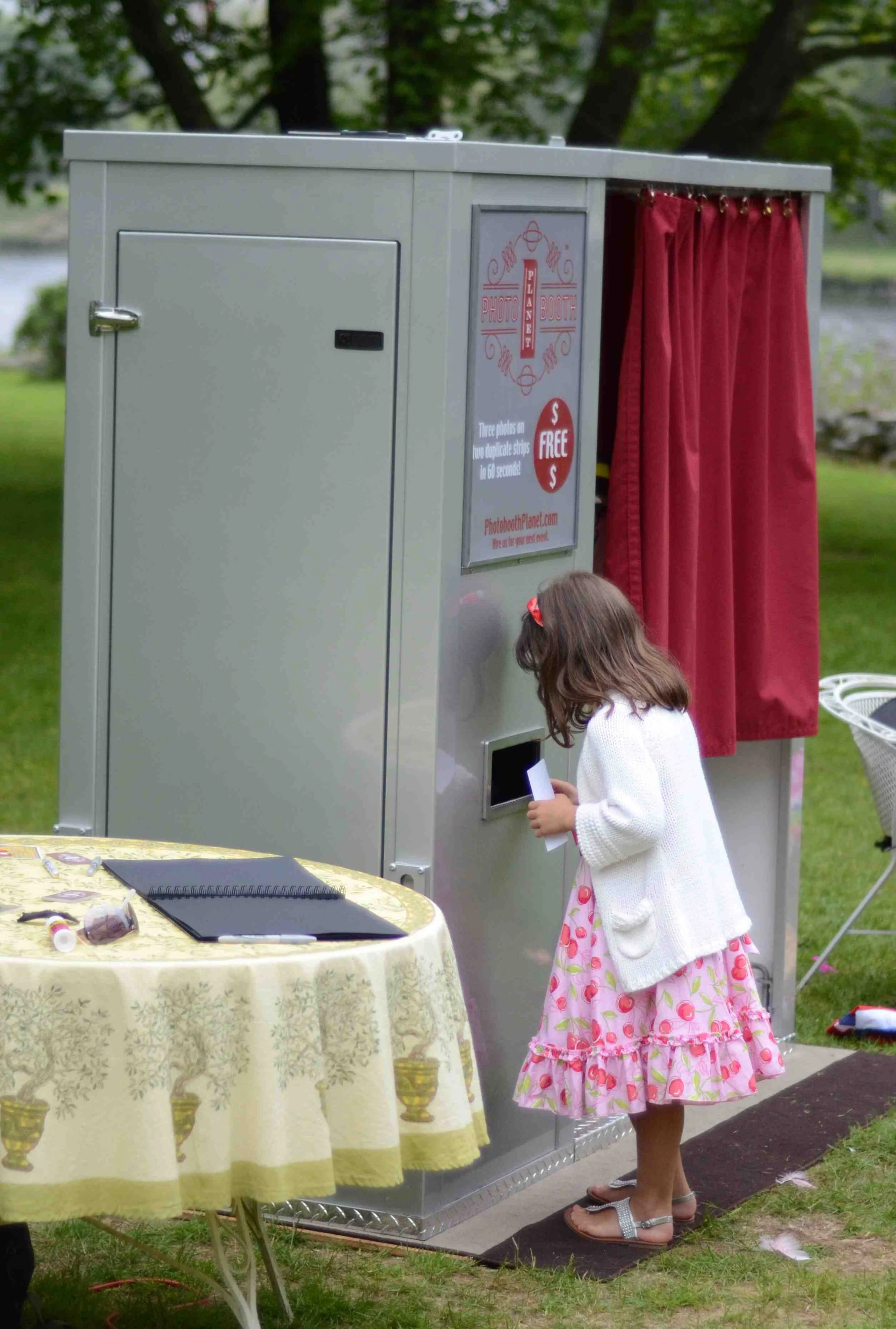 connecticut everyone loves a photo booth especially kids! classic photo booth little girl