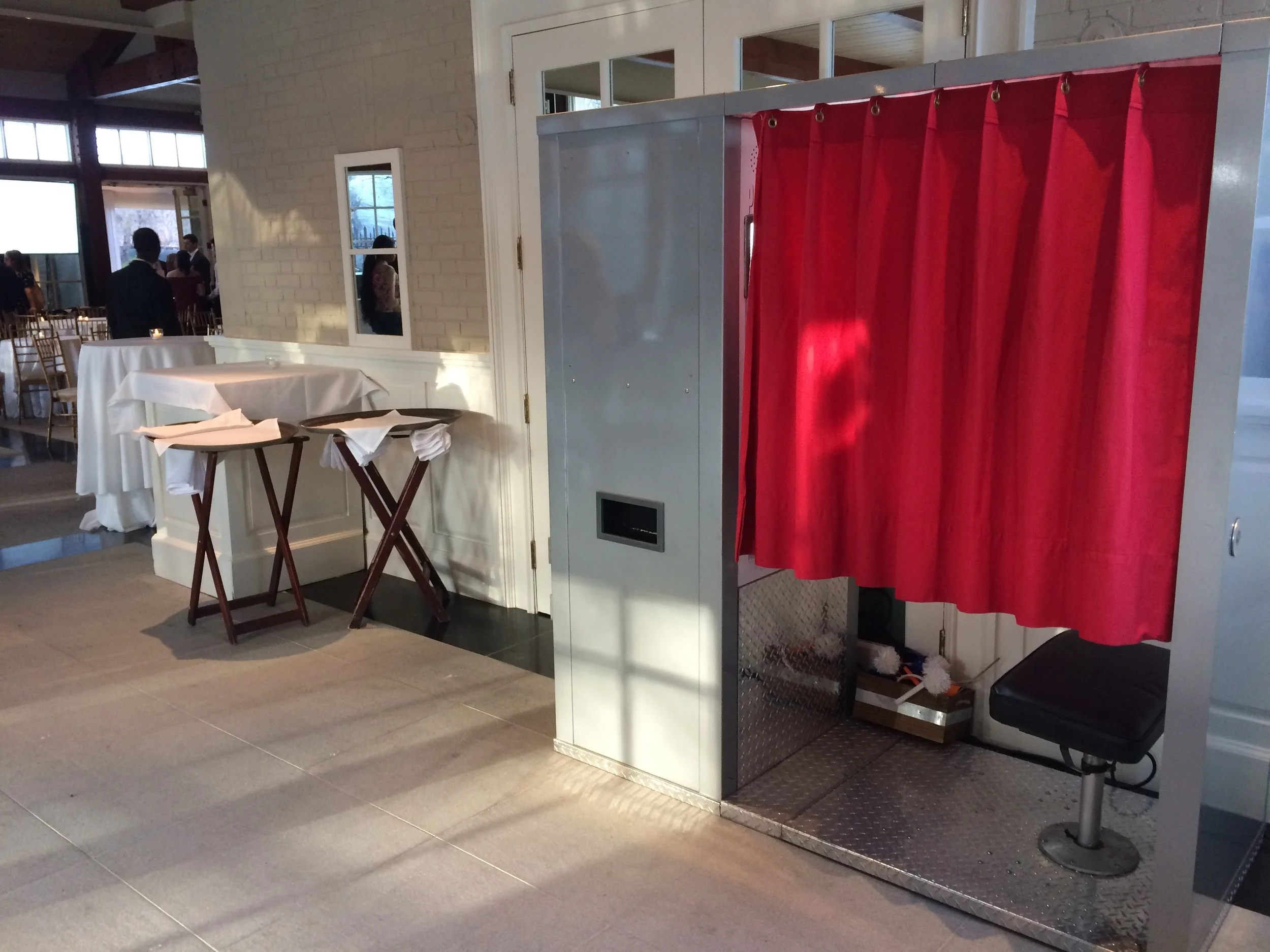 new york classic photo booth central park boathouse new york city photo booth set up