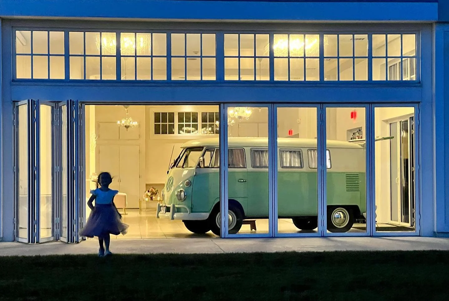 Chloe at Belle Mer.
#vwphotobooth #vwphotobus #vwphotoboothbus