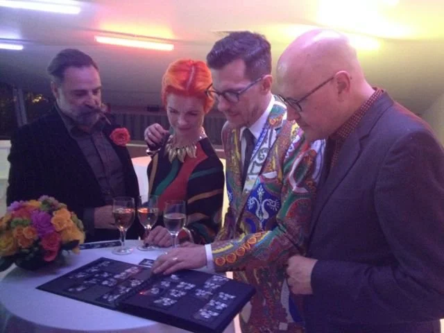 Photo Booth Ideas: Props or No Props?