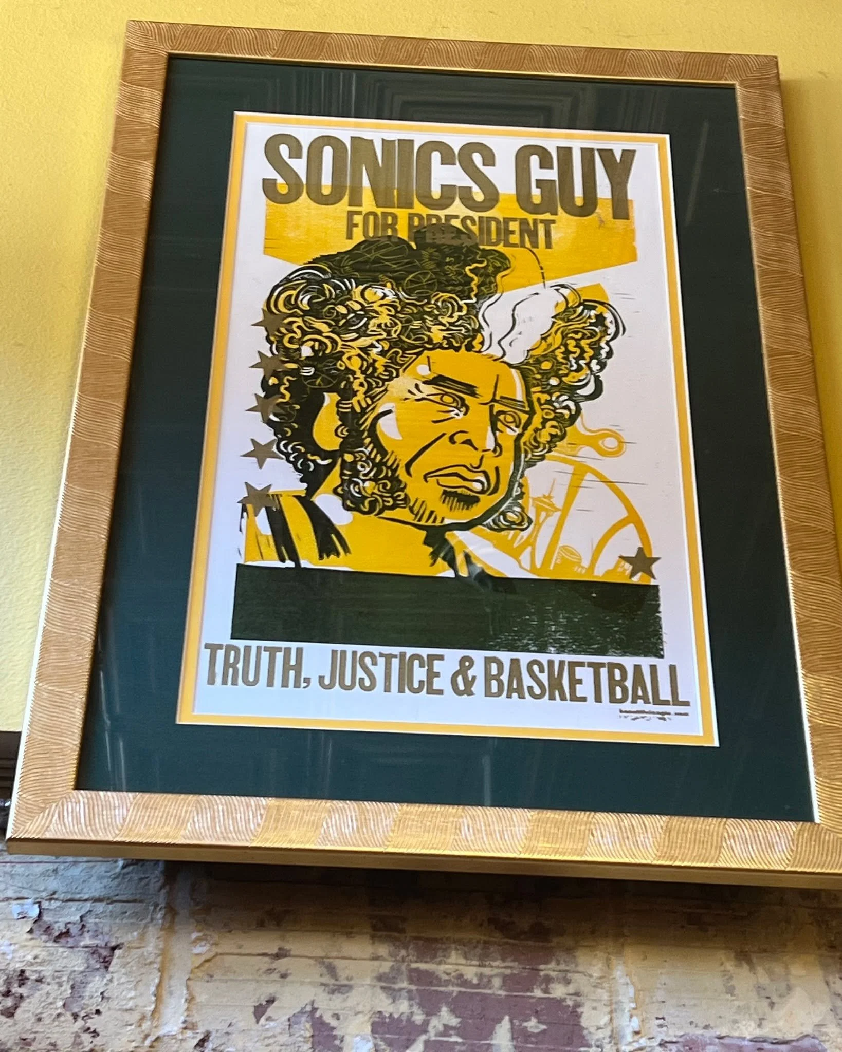 Corporations may own our stadiums, but teams belong to our Cities!! RIP Sonics Guy.  You are missed Kris! 💛💚 #beautifulangle #gardensphere #Tacoma #seattlesonics🏀