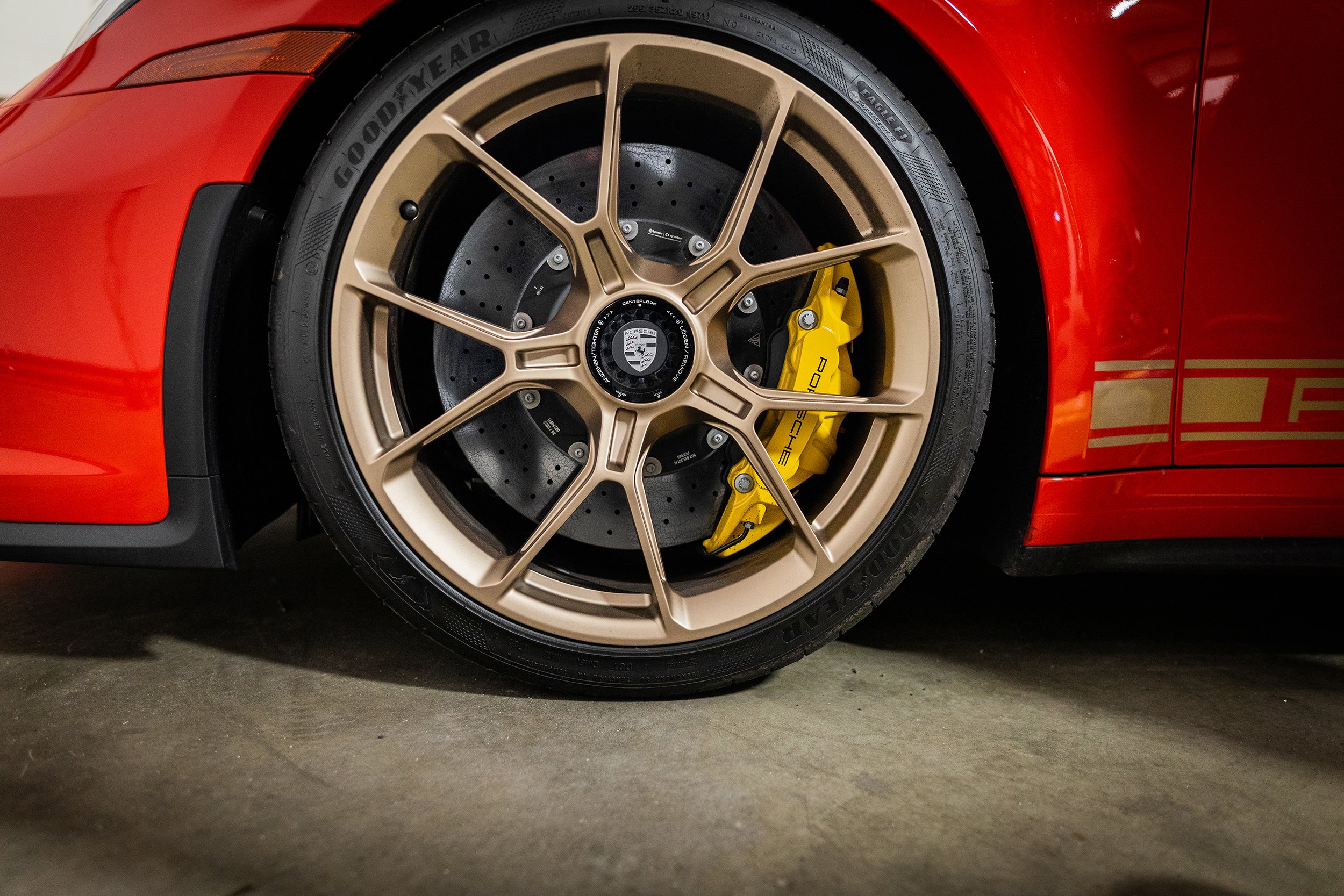 porsche-911-gt3-wheel.jpg