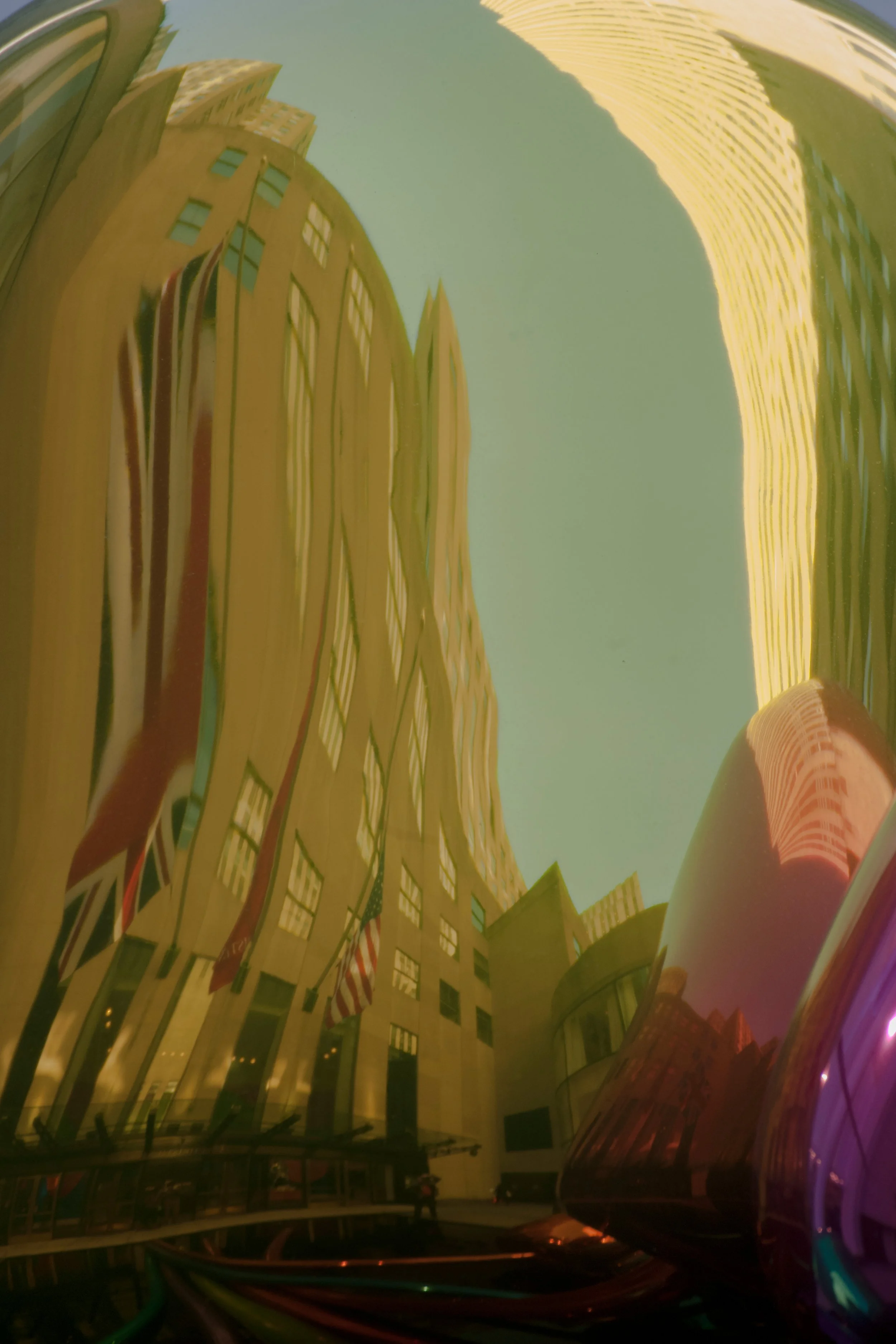 Koon's Tulip Devouring Rockefeller Center