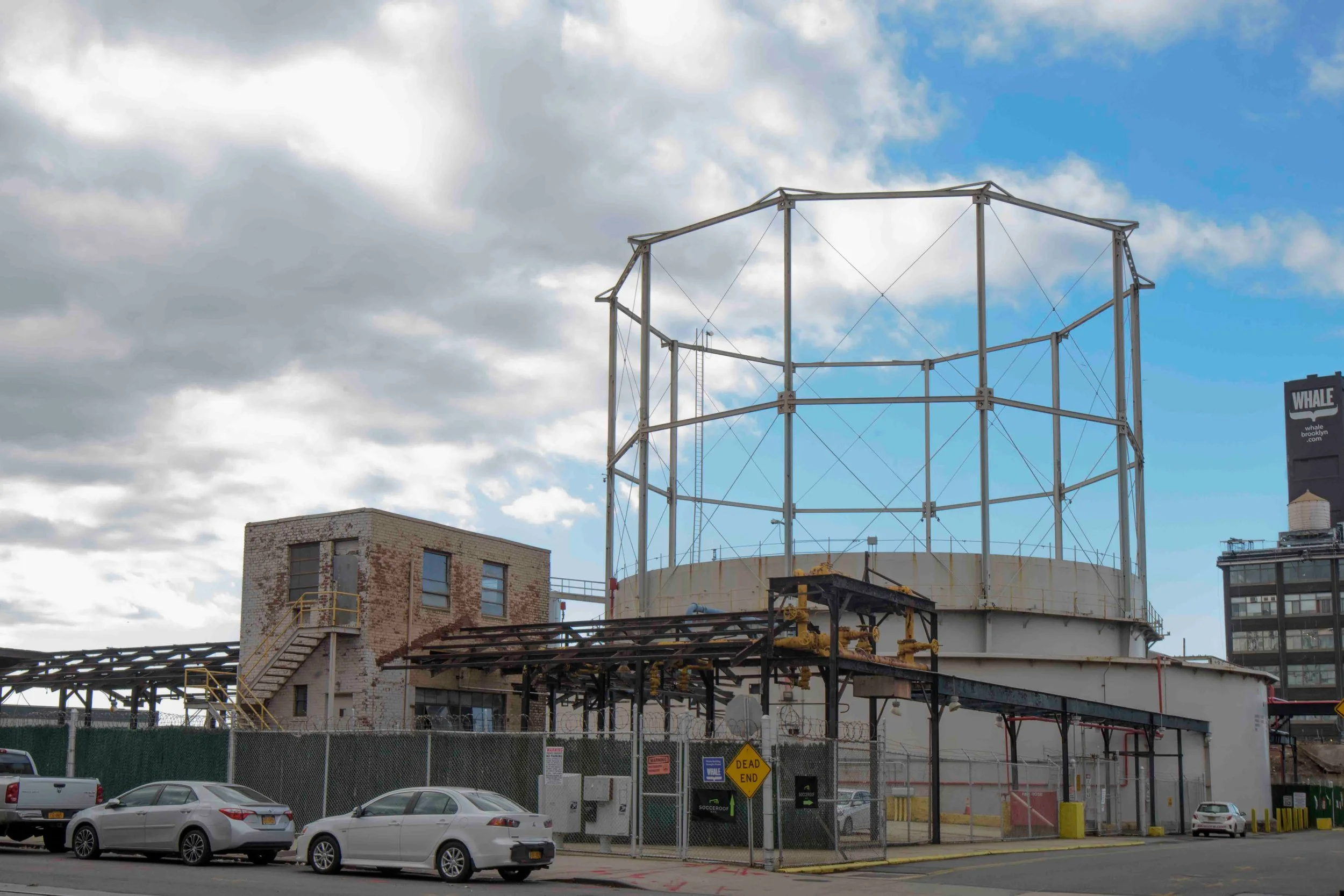 Gas Tank Ruin 3 7200-6809.jpg