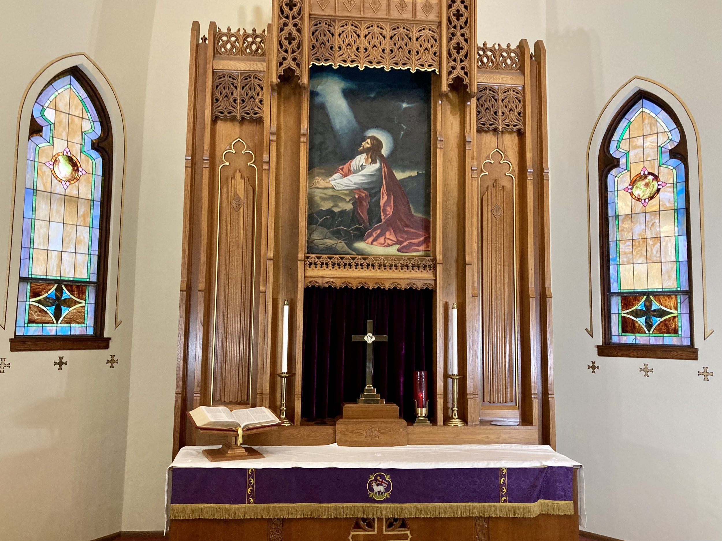 Our Savior’s Lutheran Church restoration, Historical Restoration, gilding, gold leafing, moulding, painting, masonry repair by Custom Artisan Finishes in Omaha, Nebraska 