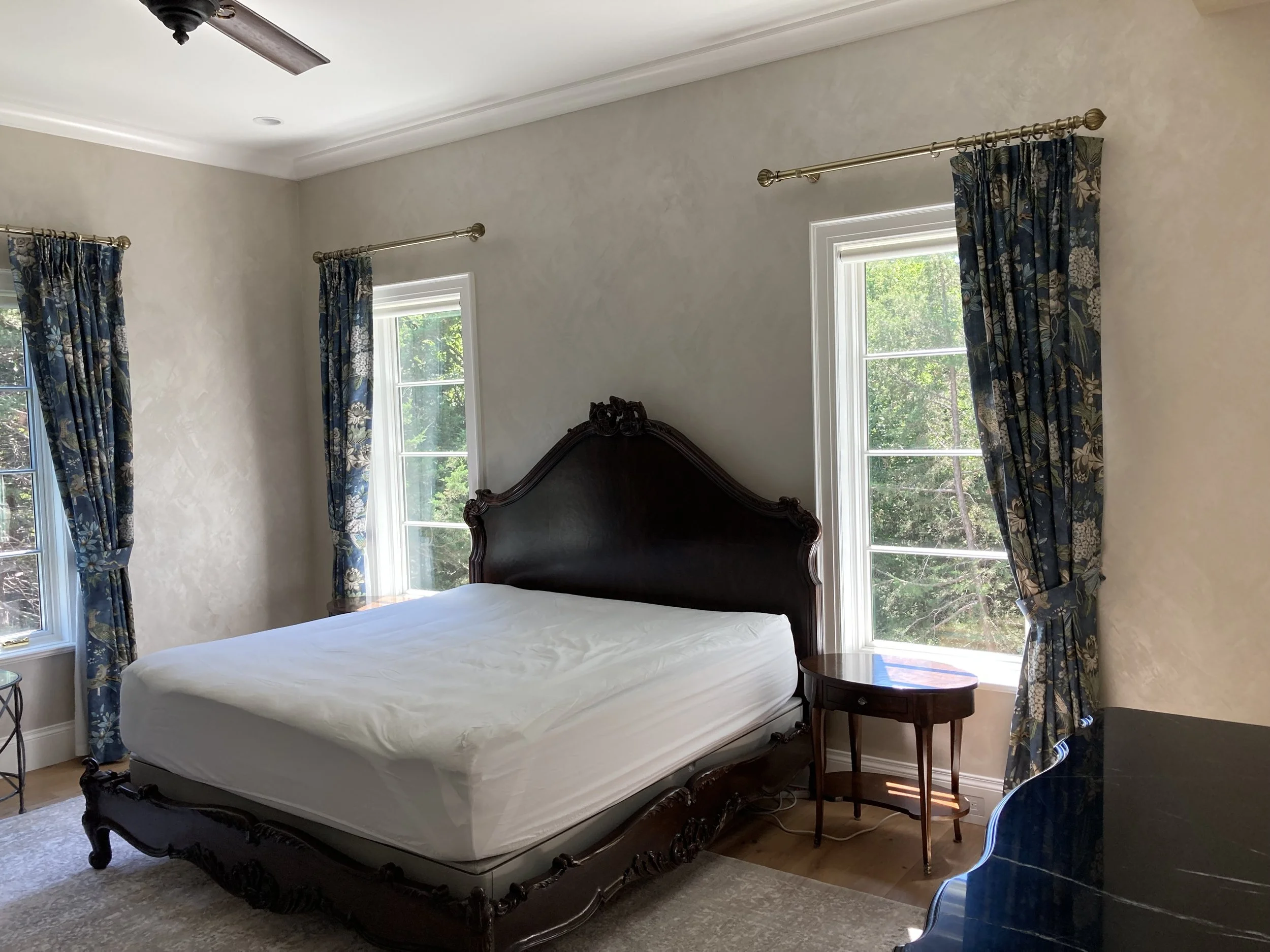 Residential Finishes. Venetian Plaster and Color Washing by Custom Artisan Finishes in Omaha, Nebraska