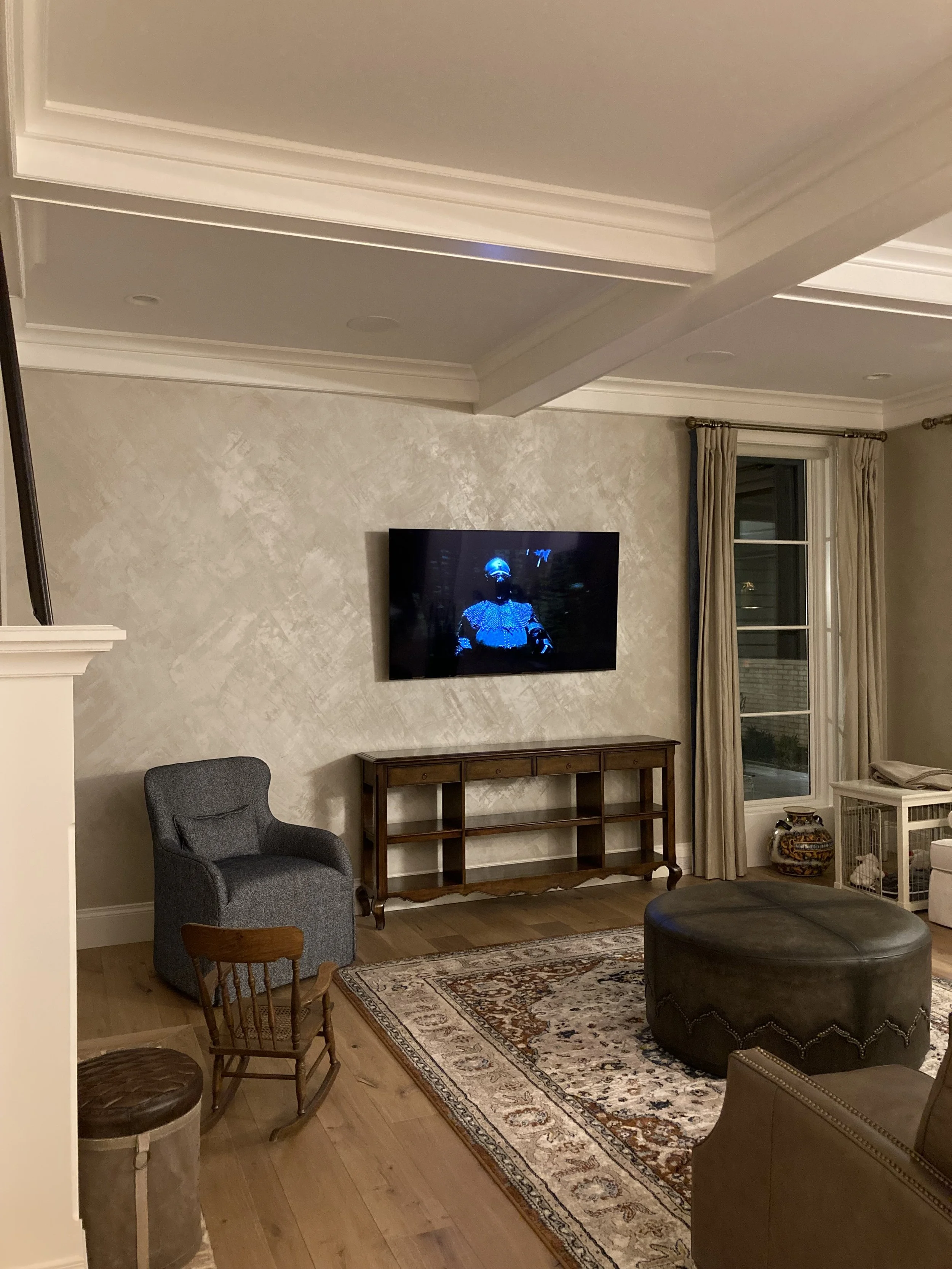 Residential Finishes. Venetian Plaster and Color Washing by Custom Artisan Finishes in Omaha, Nebraska