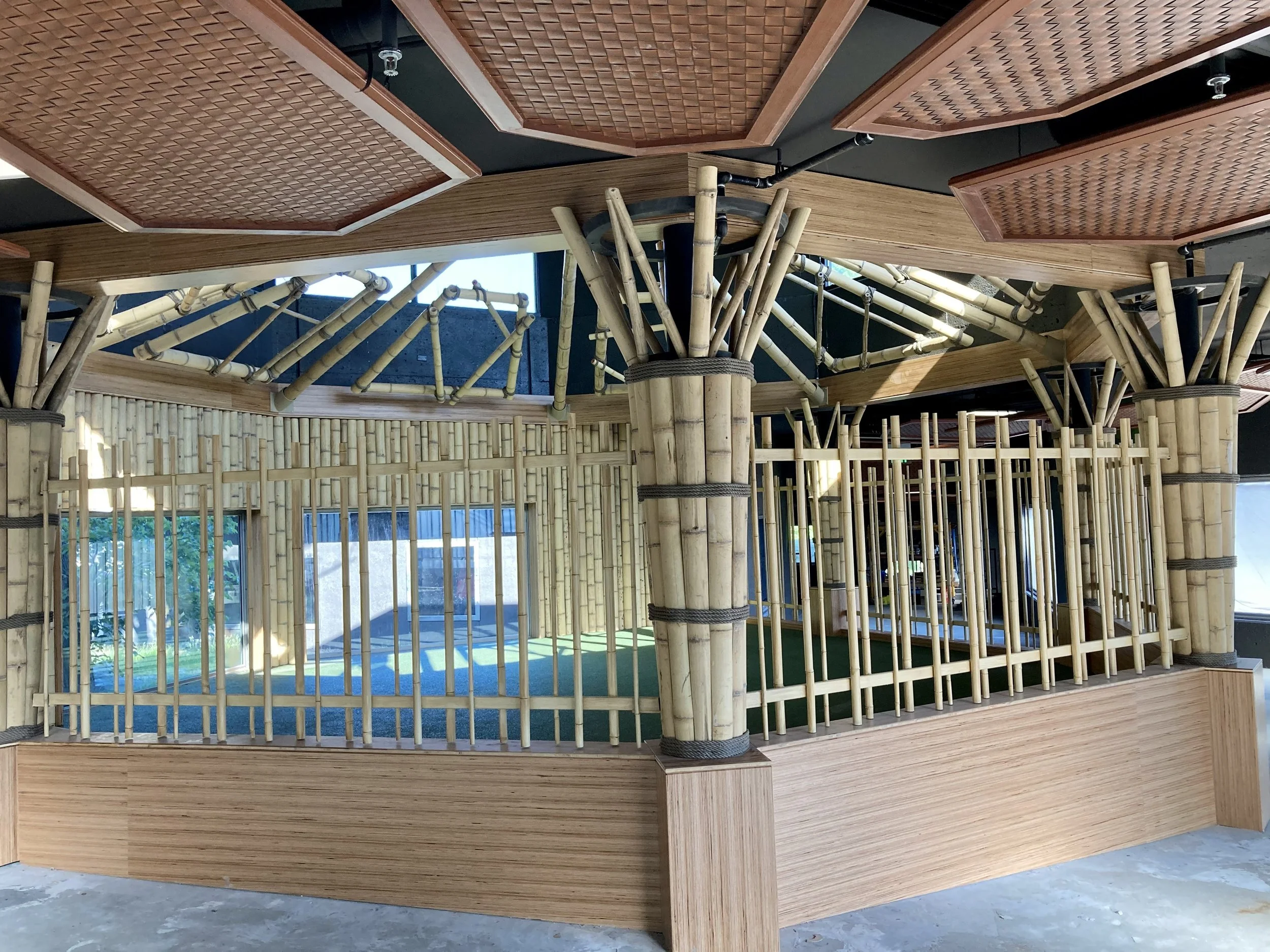 Gorilla Enclosure Installation at the Henry Doorly Zoo by Custom Artisan Finishes in Omaha, Nebraska