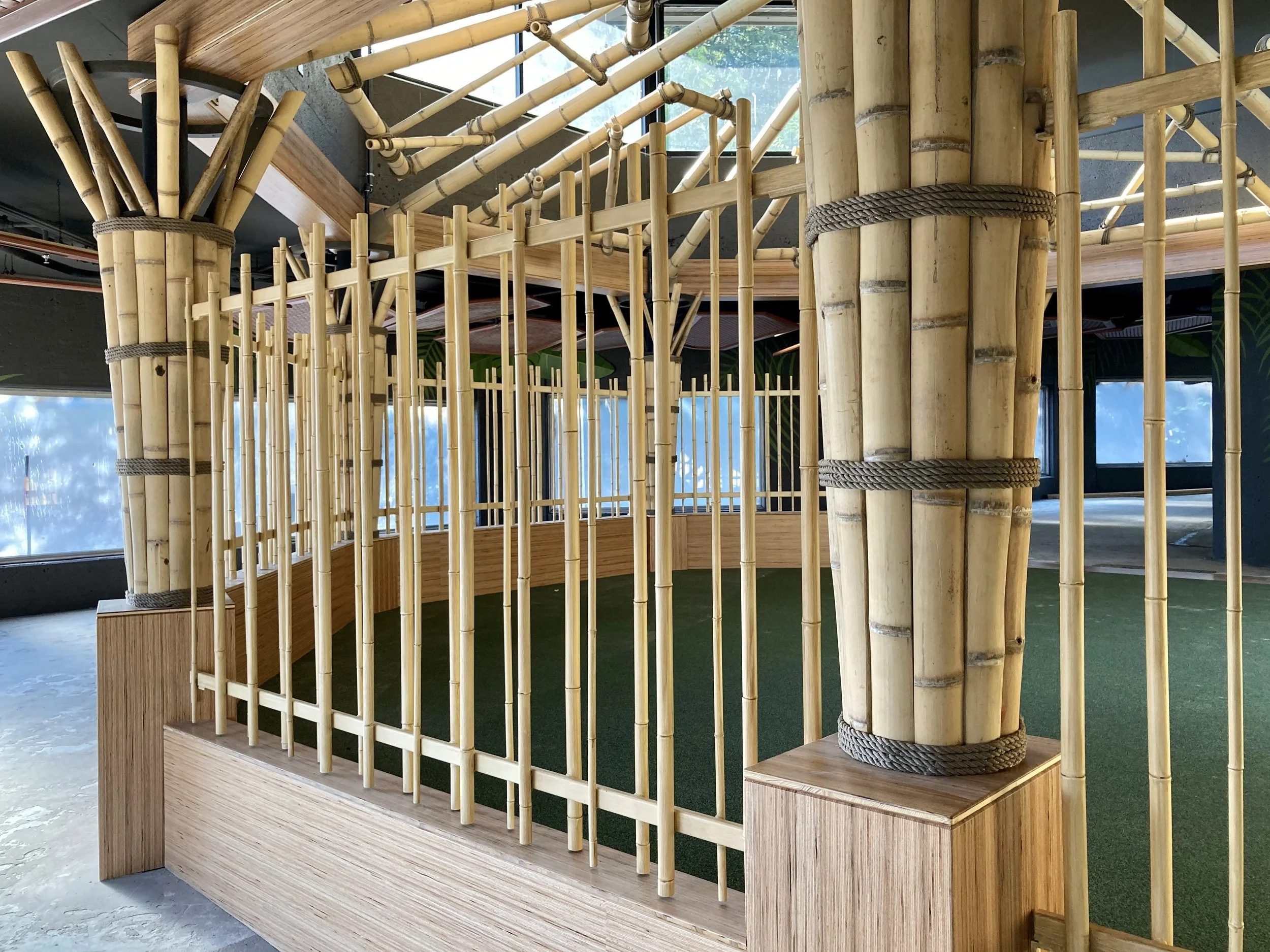 Gorilla Enclosure Installation at the Henry Doorly Zoo by Custom Artisan Finishes in Omaha, Nebraska