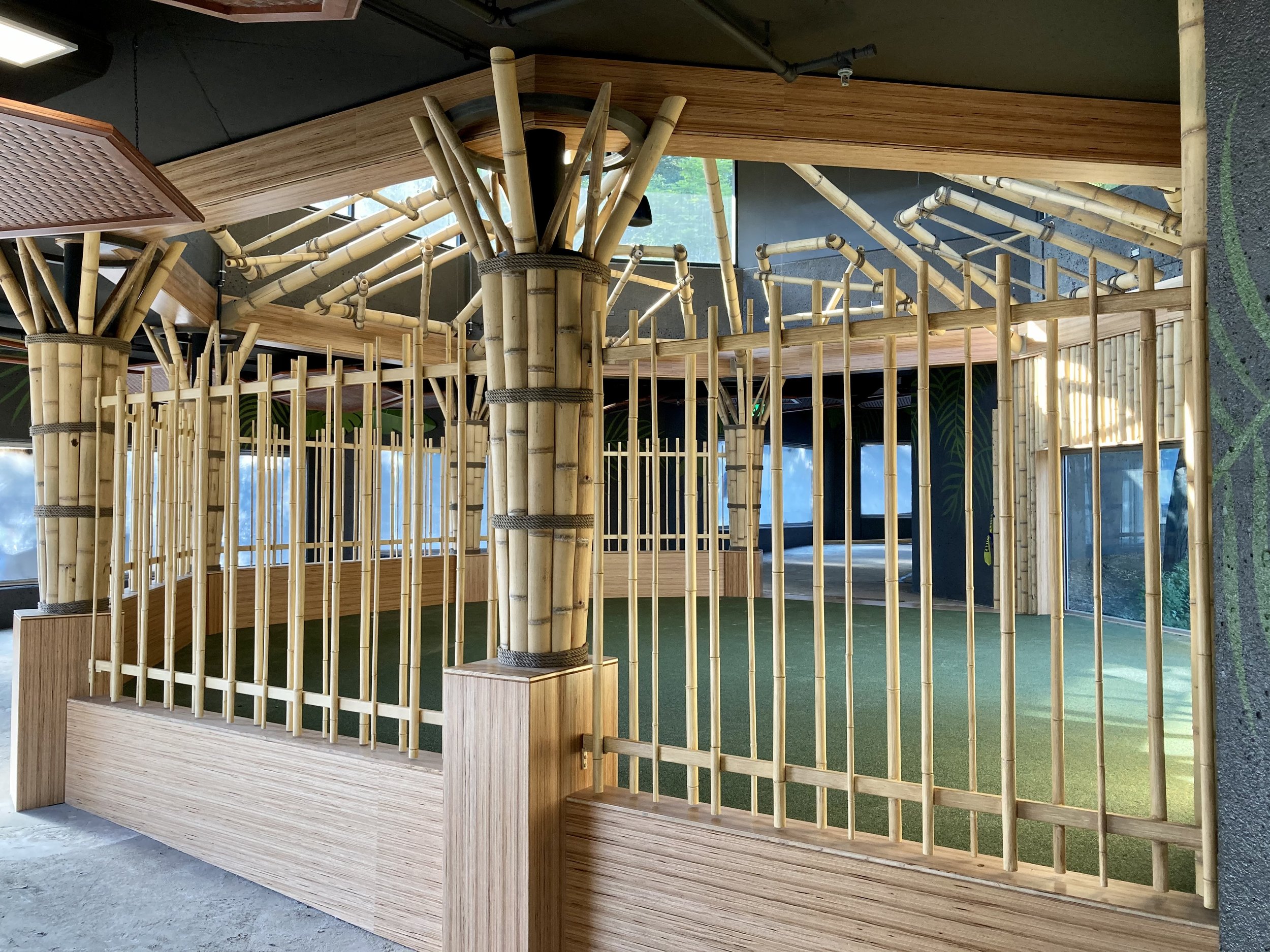 Gorilla Enclosure Installation at the Henry Doorly Zoo by Custom Artisan Finishes in Omaha, Nebraska