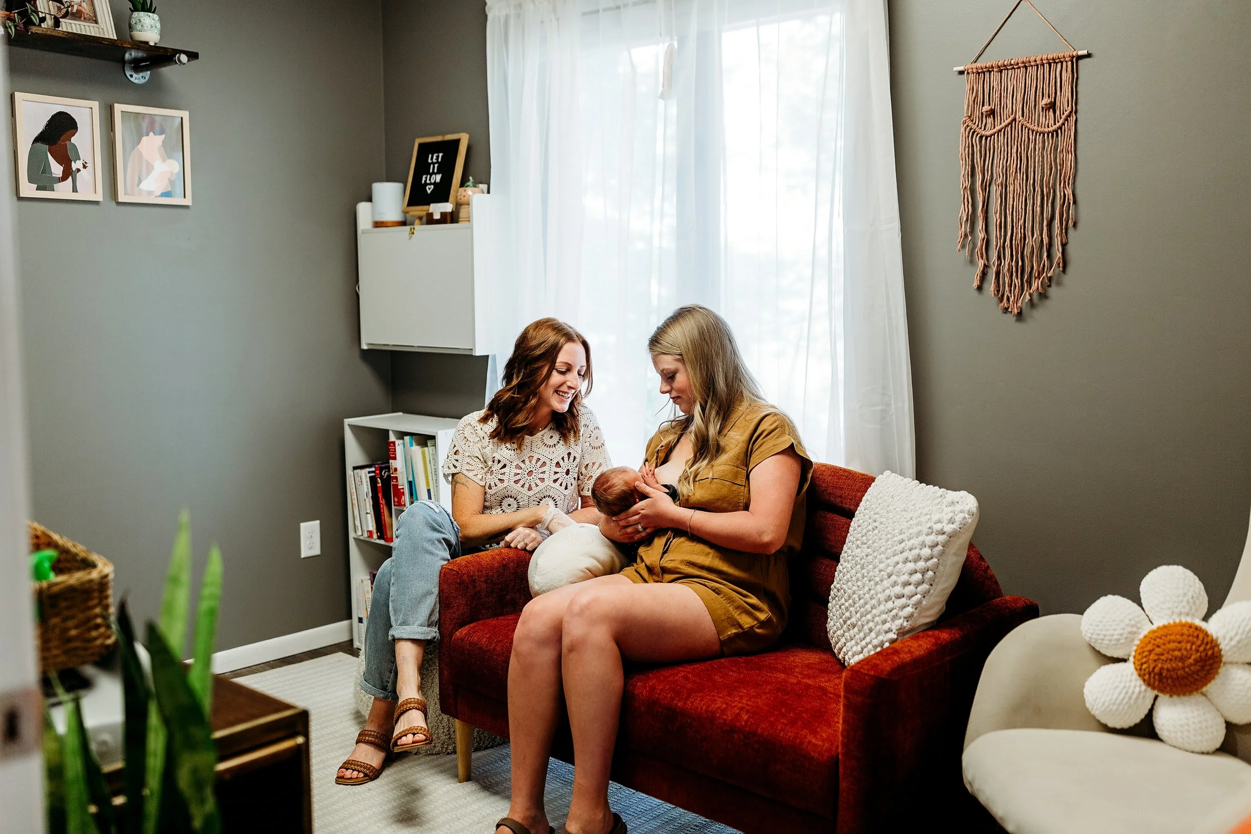 CONNECT: The First Week of Breastfeeding: What Nobody Tells You 