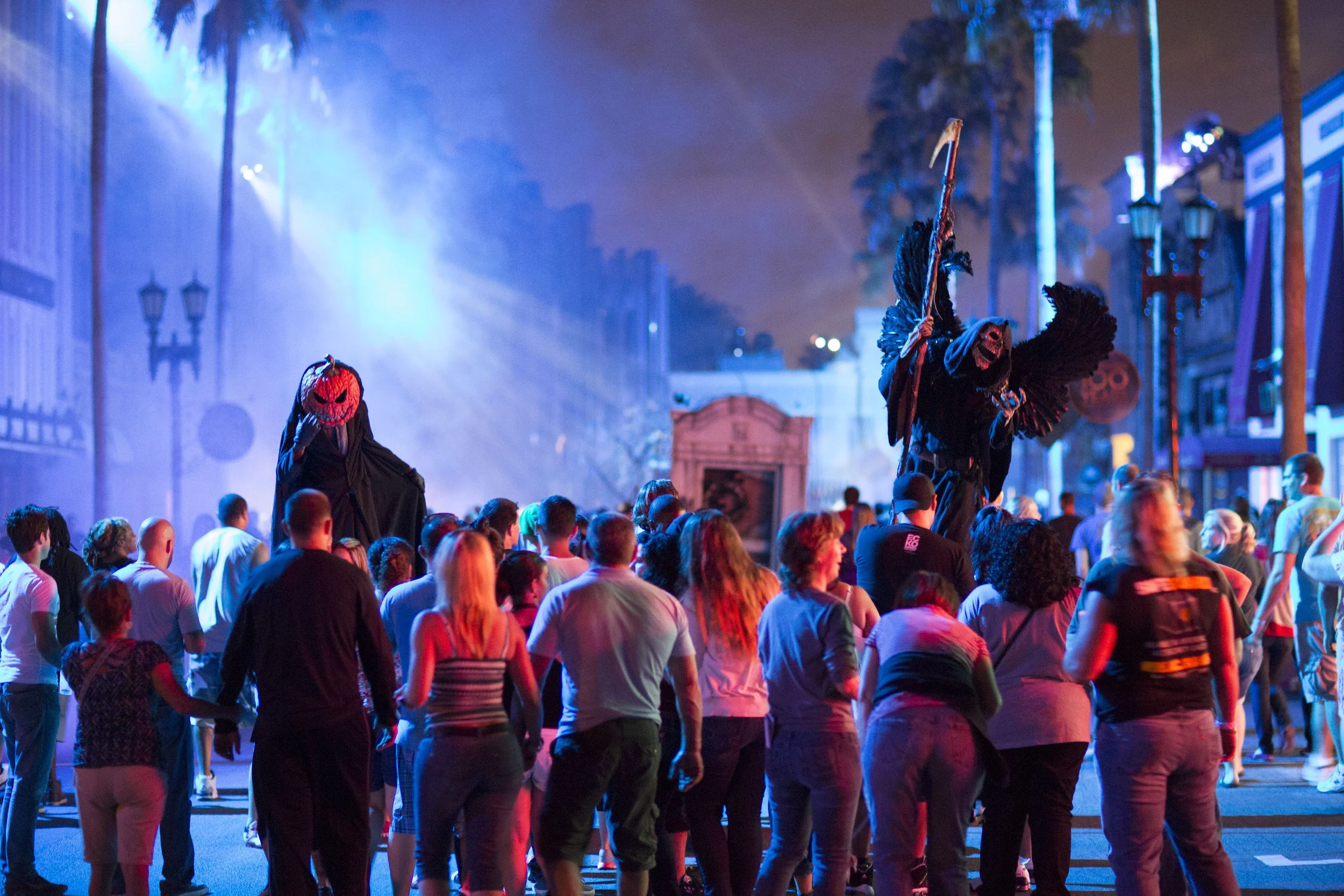 halloween-horror-nights-3.jpg