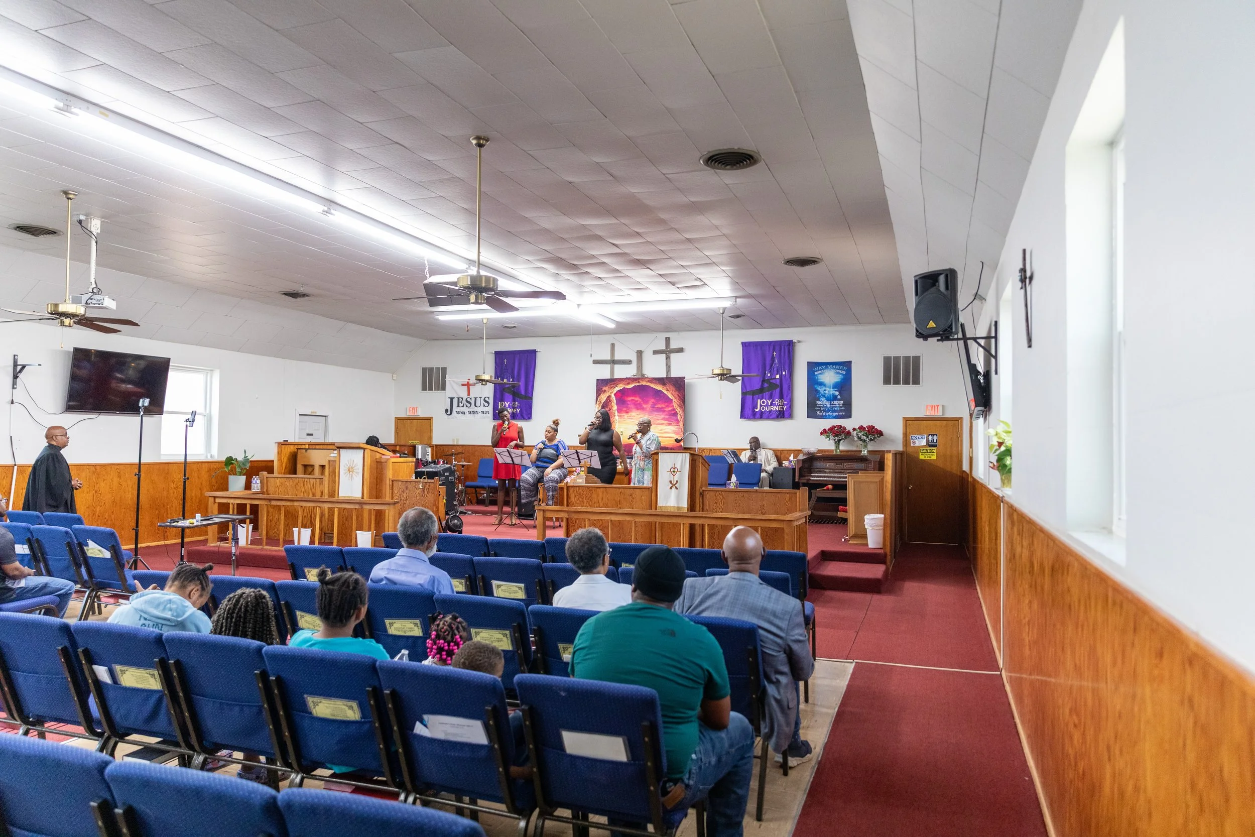 church members gathered for worship at Visionary Hollowell Community United Methodist Church in Midland, Texas