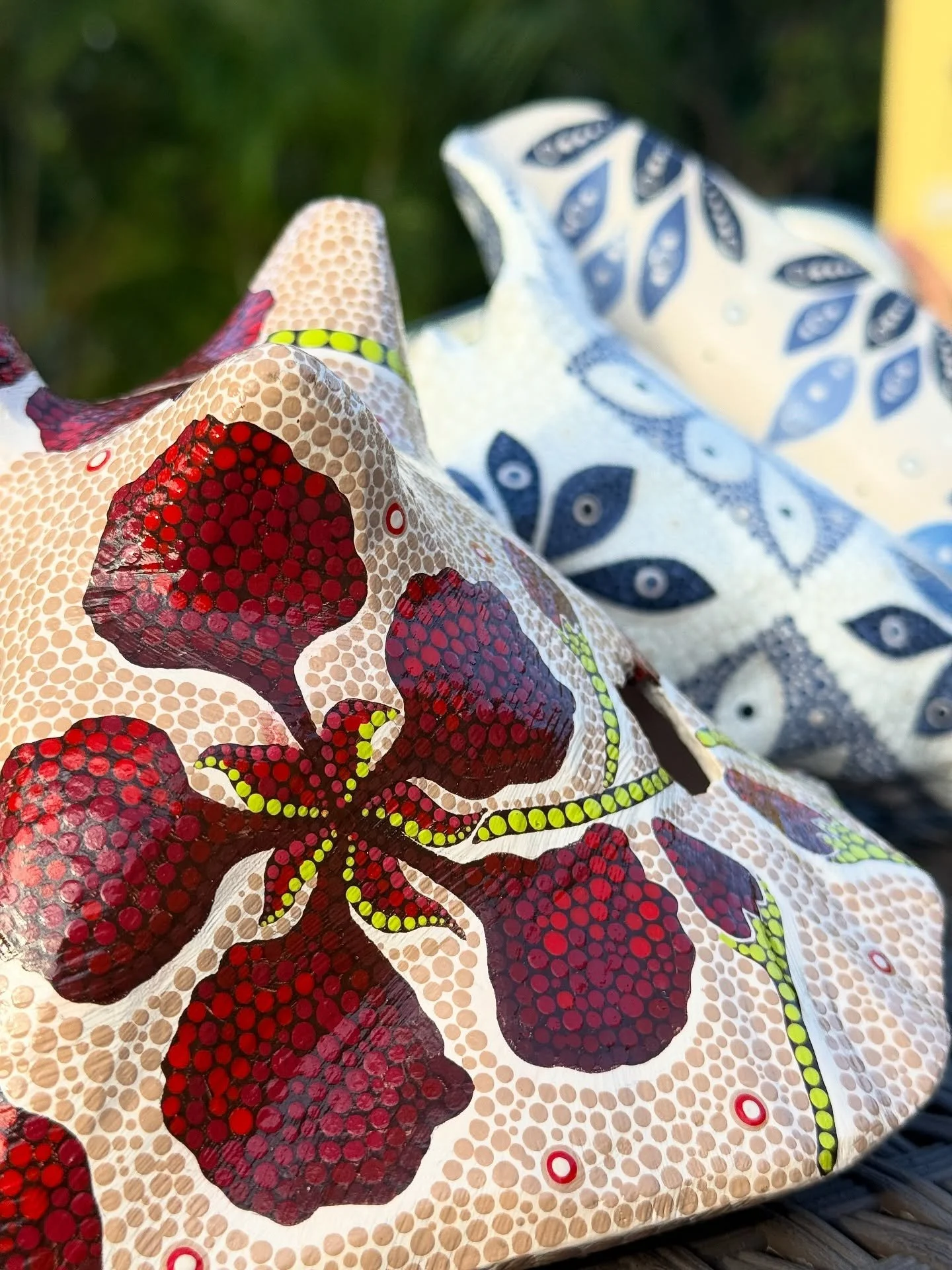 Poinciana Conch, 2025
Acrylic paint on bleached conch shell
8&rdquo; x 6&rdquo;
Commissioned Piece

This was my last commission of the year, and though it wasn&rsquo;t intended to be Christmas-themed, the natural reds and greens of the Poinciana flow