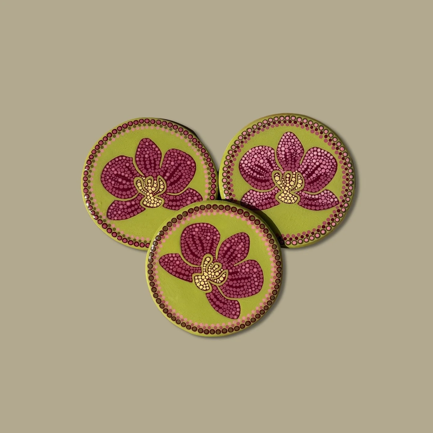 Here&rsquo;s a sneak peek at some of the small pieces I&rsquo;ll have available at the Wine &amp; Art Festival for Members Night tonight and throughout the weekend 🍷🎨

If you haven&rsquo;t purchased your tickets yet, visit the Bahamas National Trus