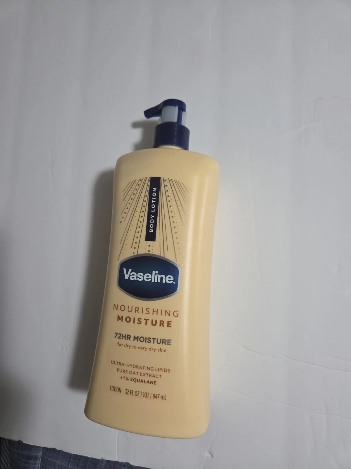 Vaseline Moisturizing Body Lotion, 72-Hr Moisture, 32 Fl. oz., - Tumex Retail Shop