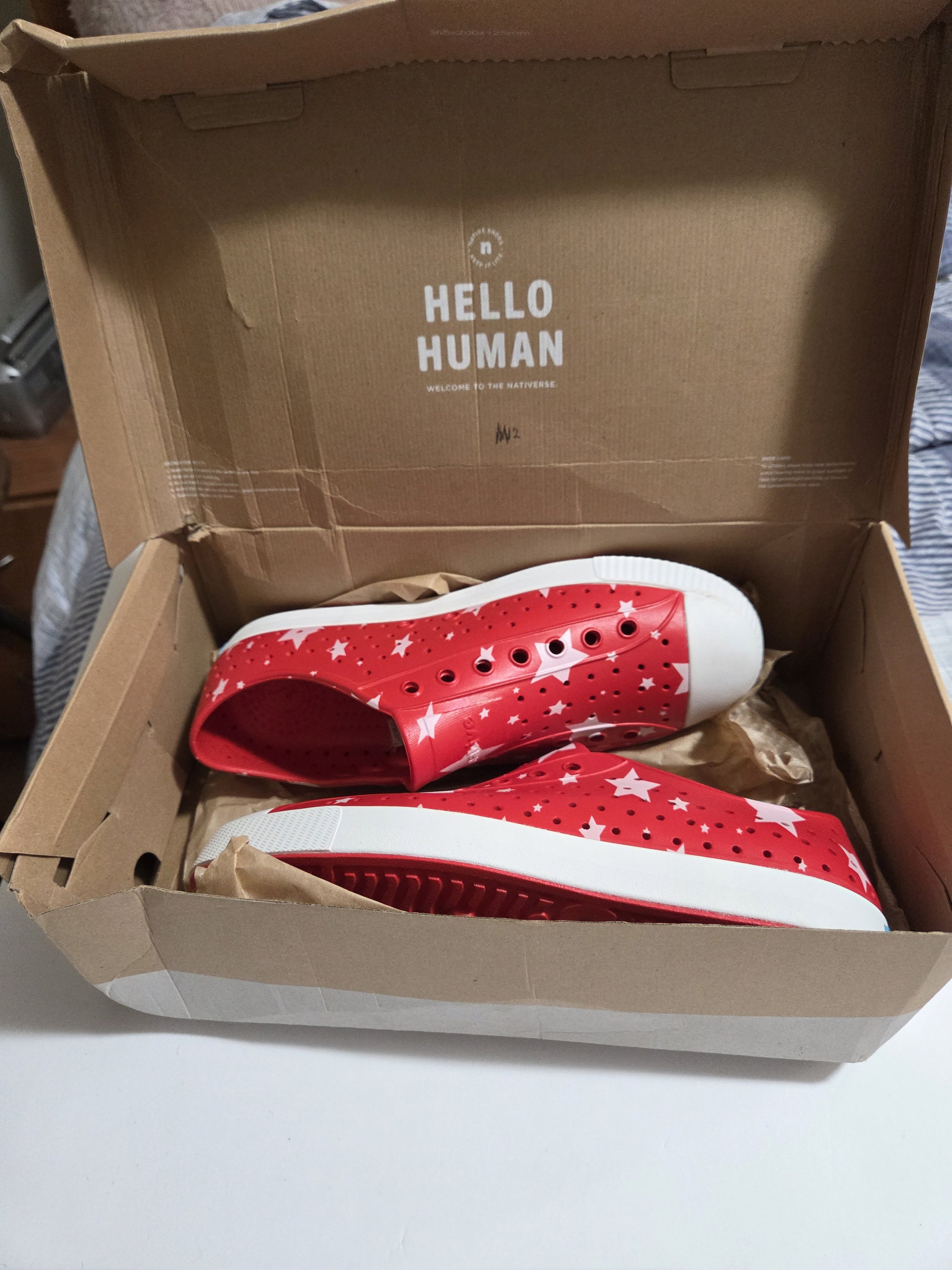 NATIVE SHOES, Jefferson Print,  Red shell with Multi white stars. US Size  10 at Tumex Retail Shop