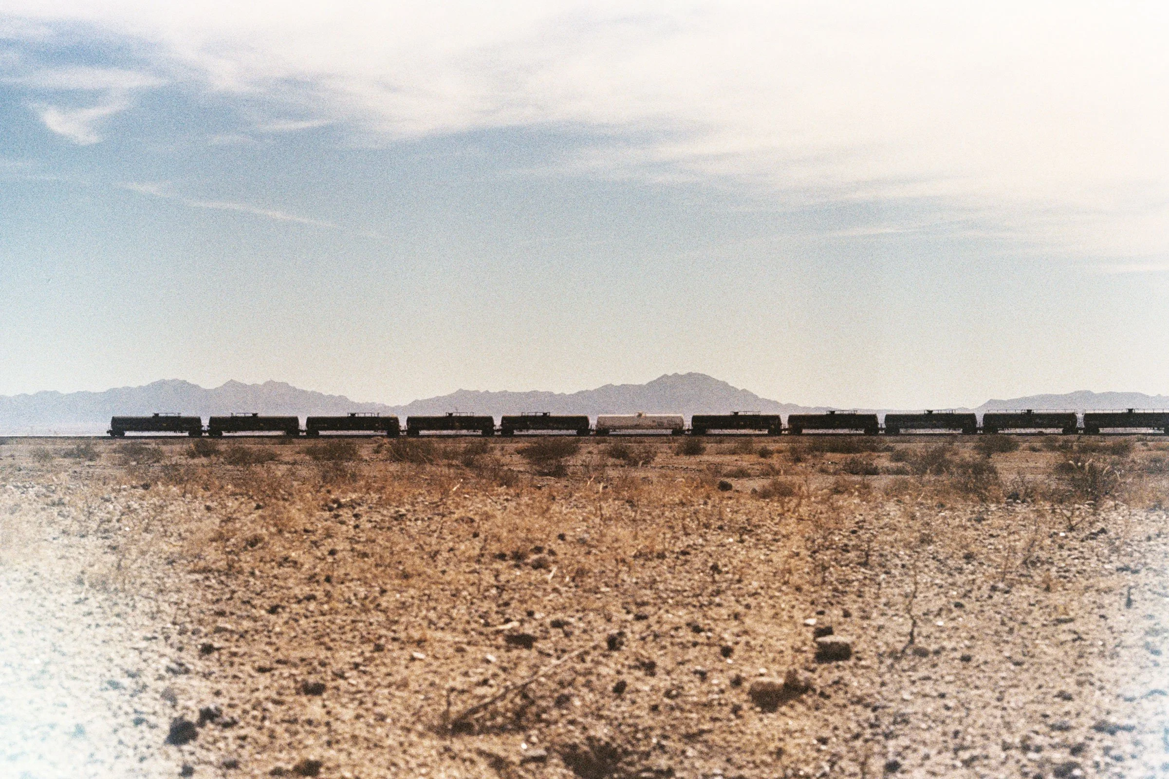 2022-DesertLandscape_JeremyGuns_Canon--020.jpg
