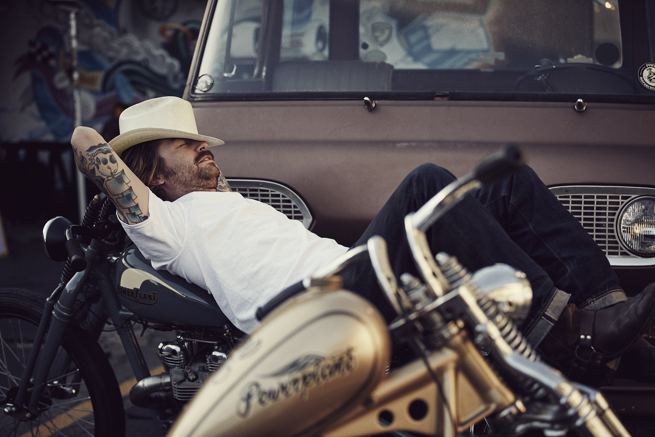 michael-scott-slosar-motorcycle-lifestyle-advertising-photographer-la-ny-las-vegas-2016-013_F-324_RT.jpg