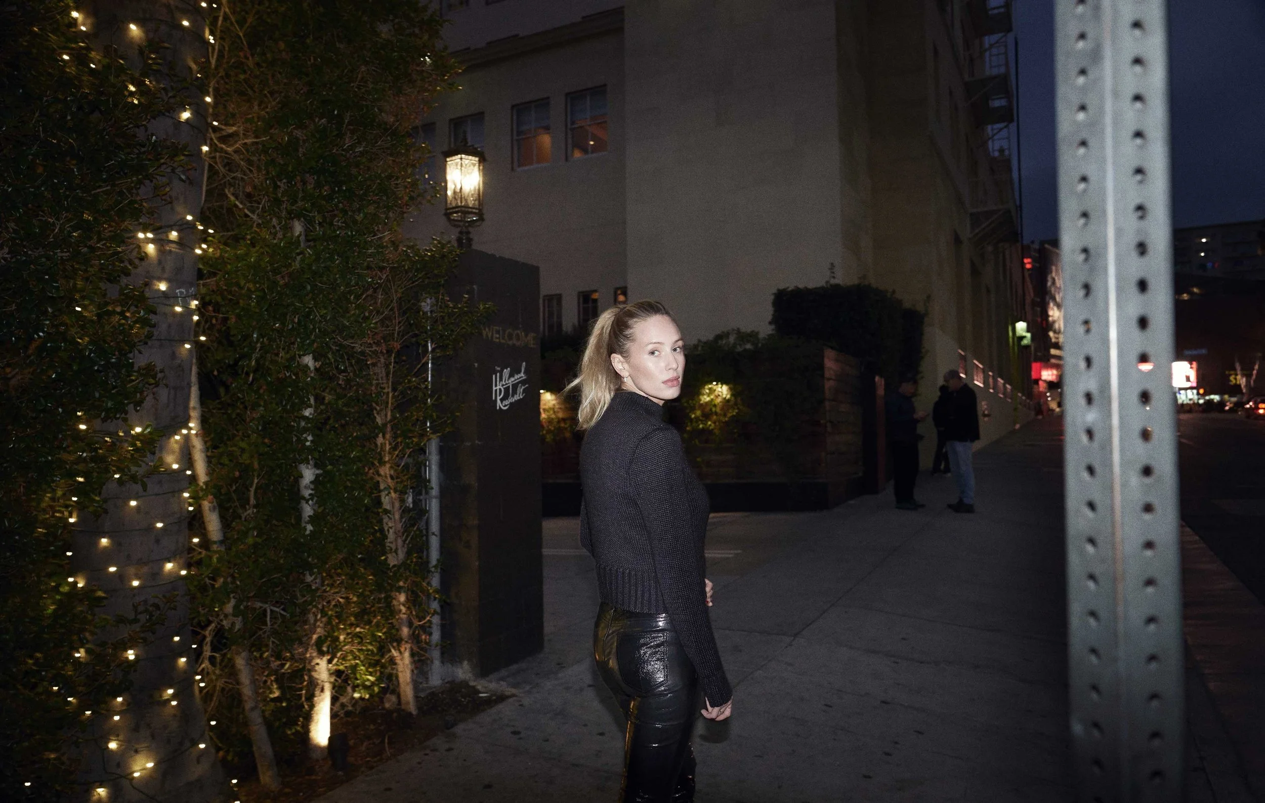 2018-018_Dylan_LA_Street-981_RT_V2.jpg