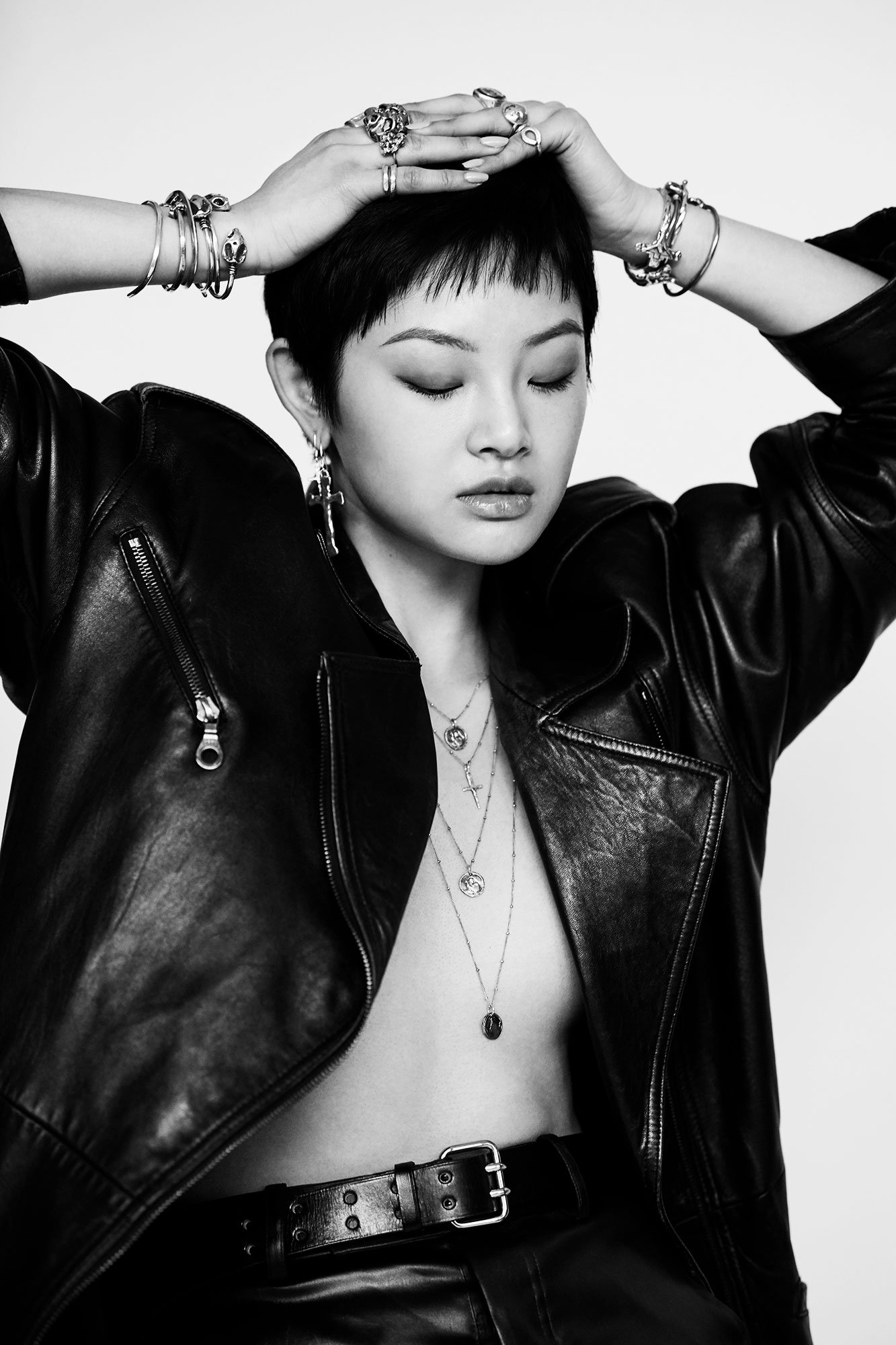 michael-scott-slosar-fashion-Britt-Bolton-jewelry-NYC-designer-maker-accessories-rings-chains-necklaces-earrings-bracelet-Joyce-Mao-B&W-2019-006_D_1436_BW-RT.jpg