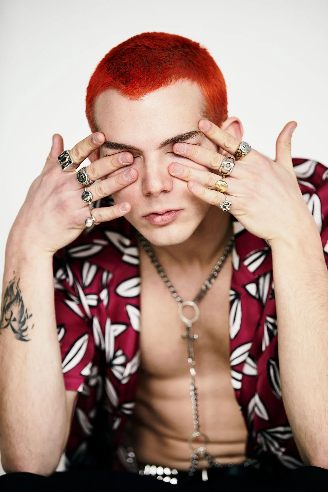 michael-scott-slosar-fashion-Britt-Bolton-jewelry-NYC-designer-maker-accessories-rings-chains-necklaces-Jacopo-Olmo-2019-006_B_579-RT.jpg