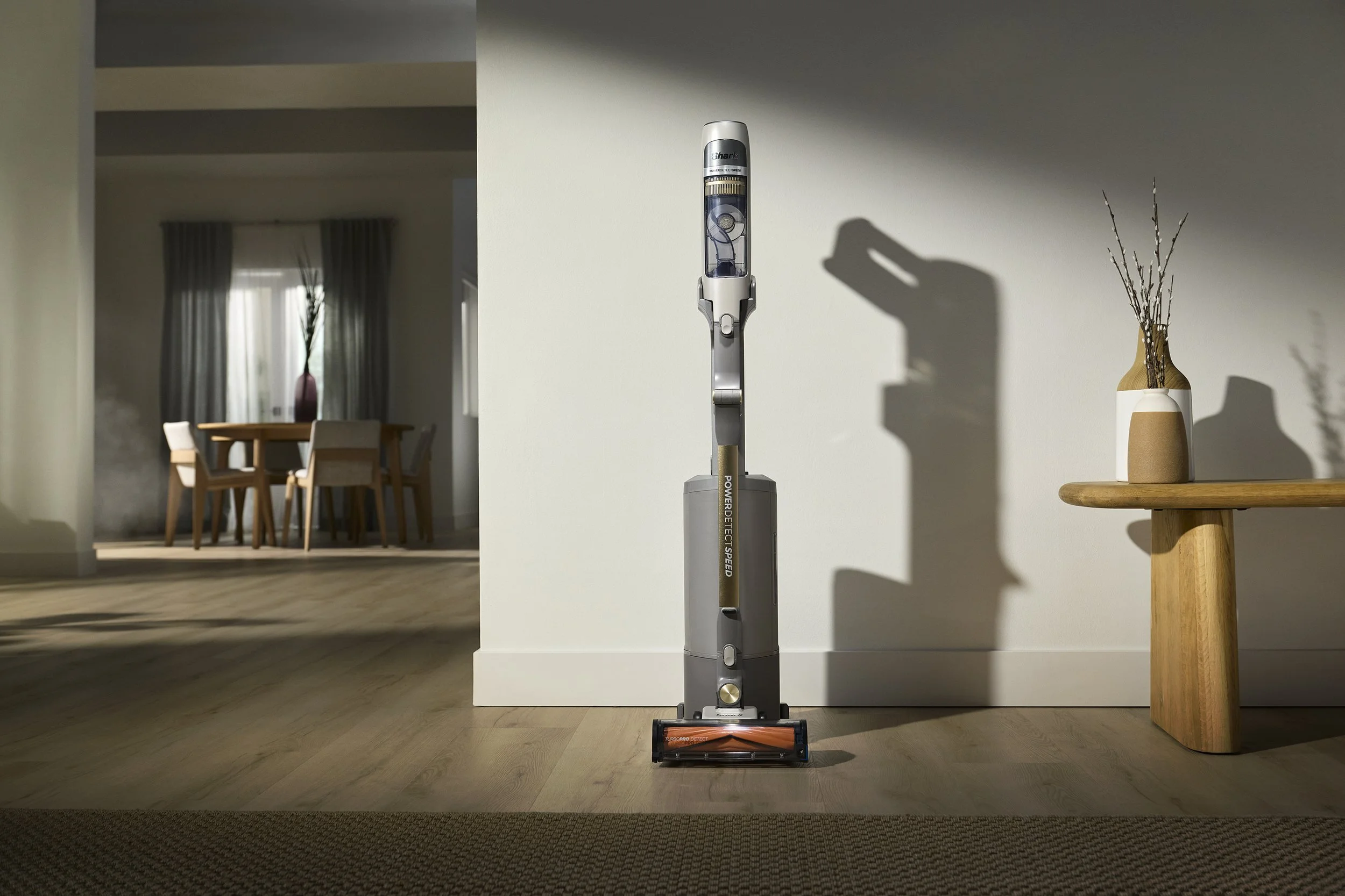 IA3246EUTIV_InUse_OatStone_0688_R2.jpg