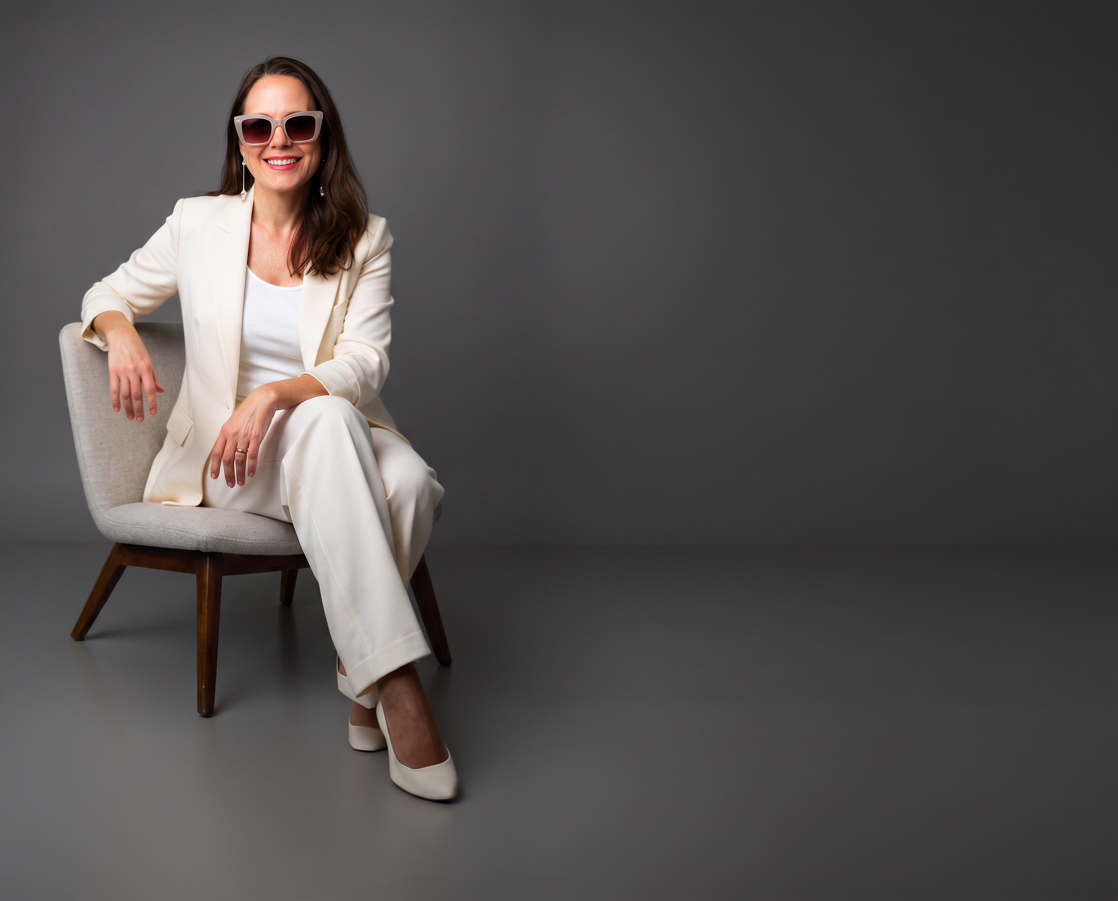 Photo of Donna Kerkmeester with a grey background