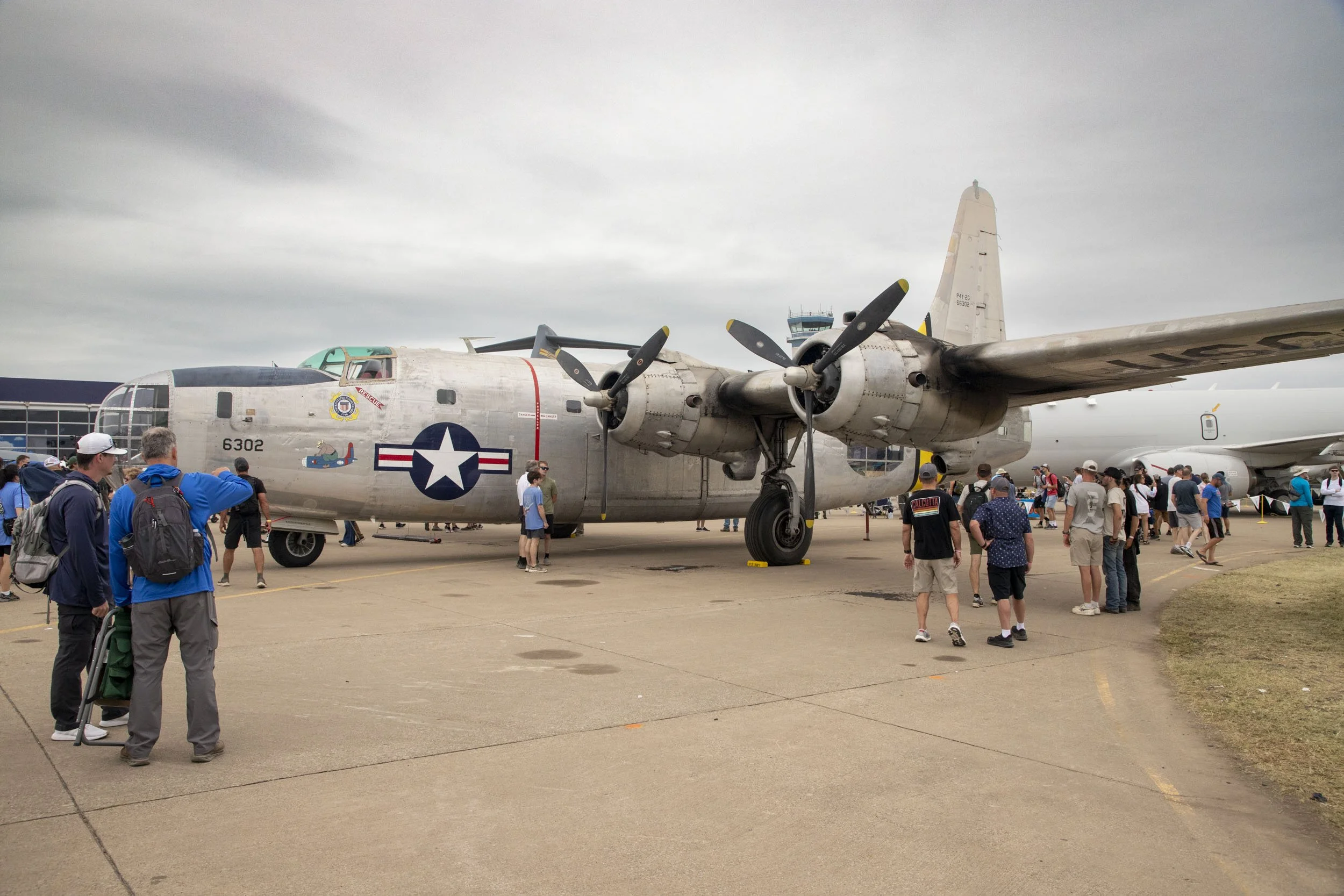 US NAVY-260725.jpg