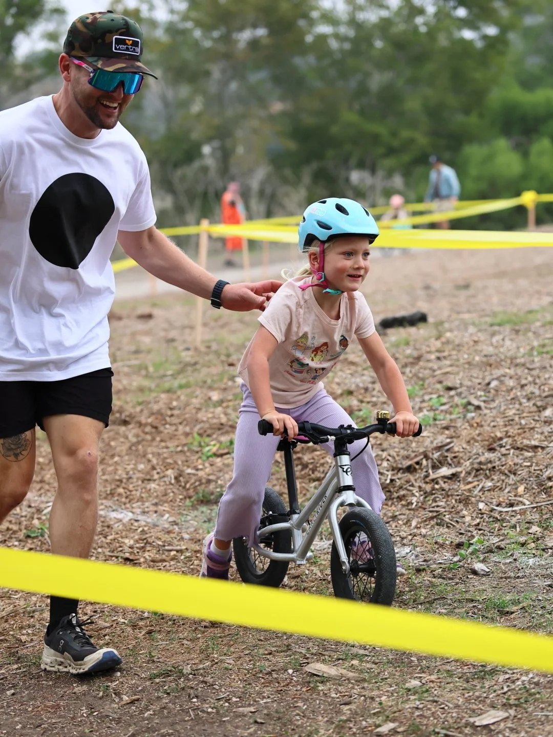 @bikepost.cc144Spooky_Crit_2025.JPG