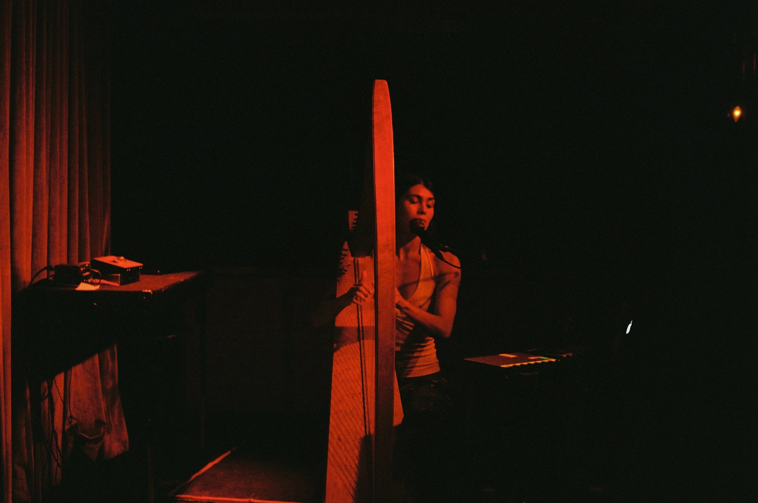 ben0039-R1-E006.jpg