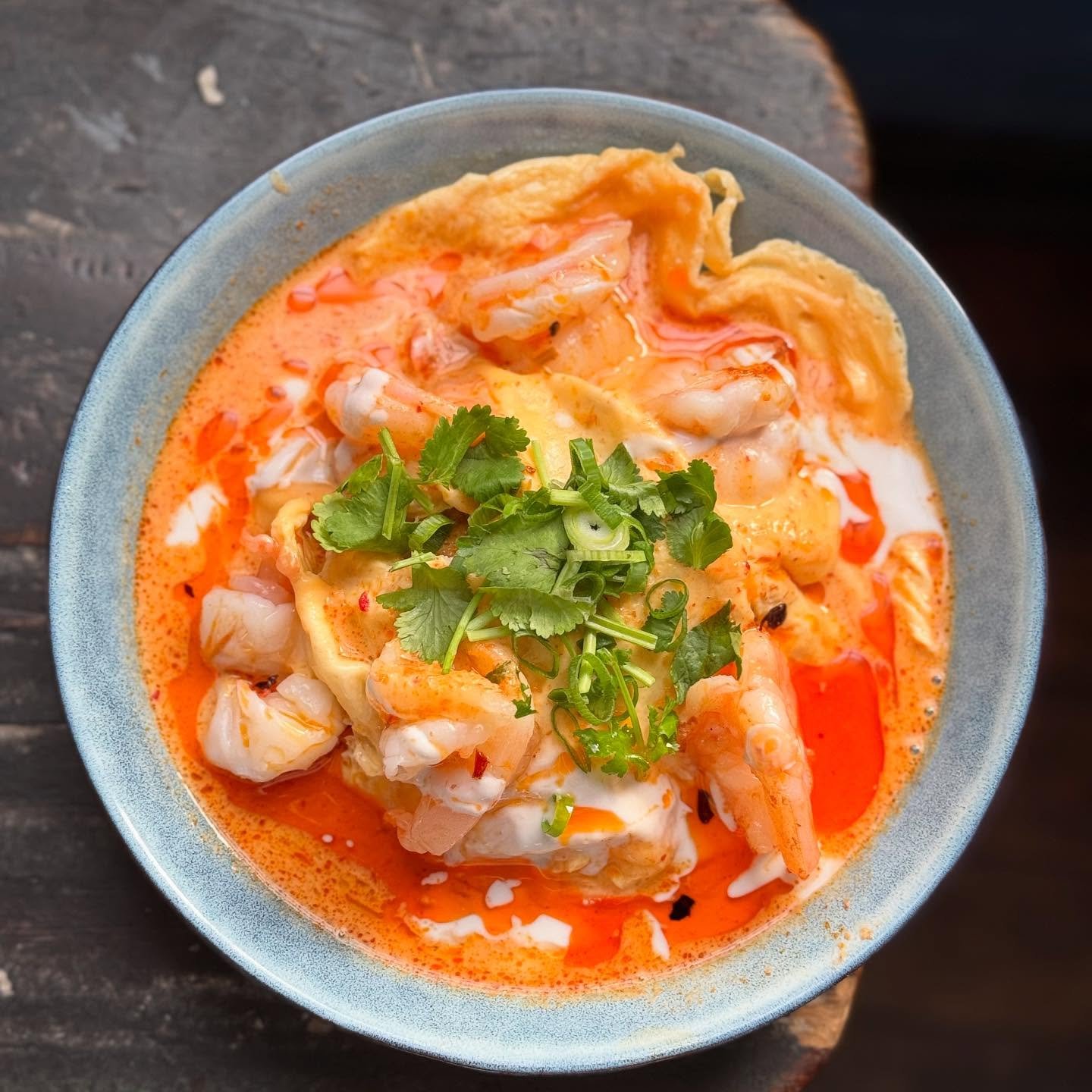 Saturday&rsquo;s special : &ldquo;The sizzle. The spice. The silky egg. Our ข้าวไข่ข้นต้มยำกุ้ง (Tom Yum Omelette Rice) hits all the right notes. One plate. Pure Thai flavour.&rdquo;
📍West End, Brisbane
#ThaiFoodLovers #EggPorn #WestEndBrunch