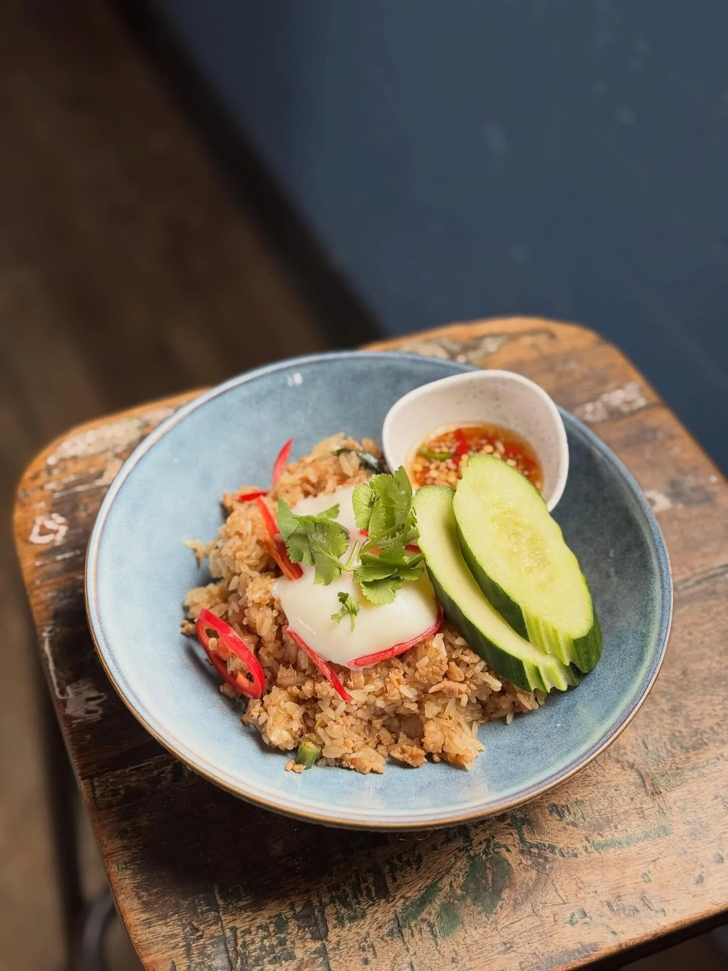 🔥 Saturday’s Special: Spicy Basil Minced Chicken with Sticky Rice 🍚🌿
Weekend vibes call for something bold and comforting — and this dish has it all! Our aromatic Thai basil minced chicken is stir-fried to perfection with just the rig
