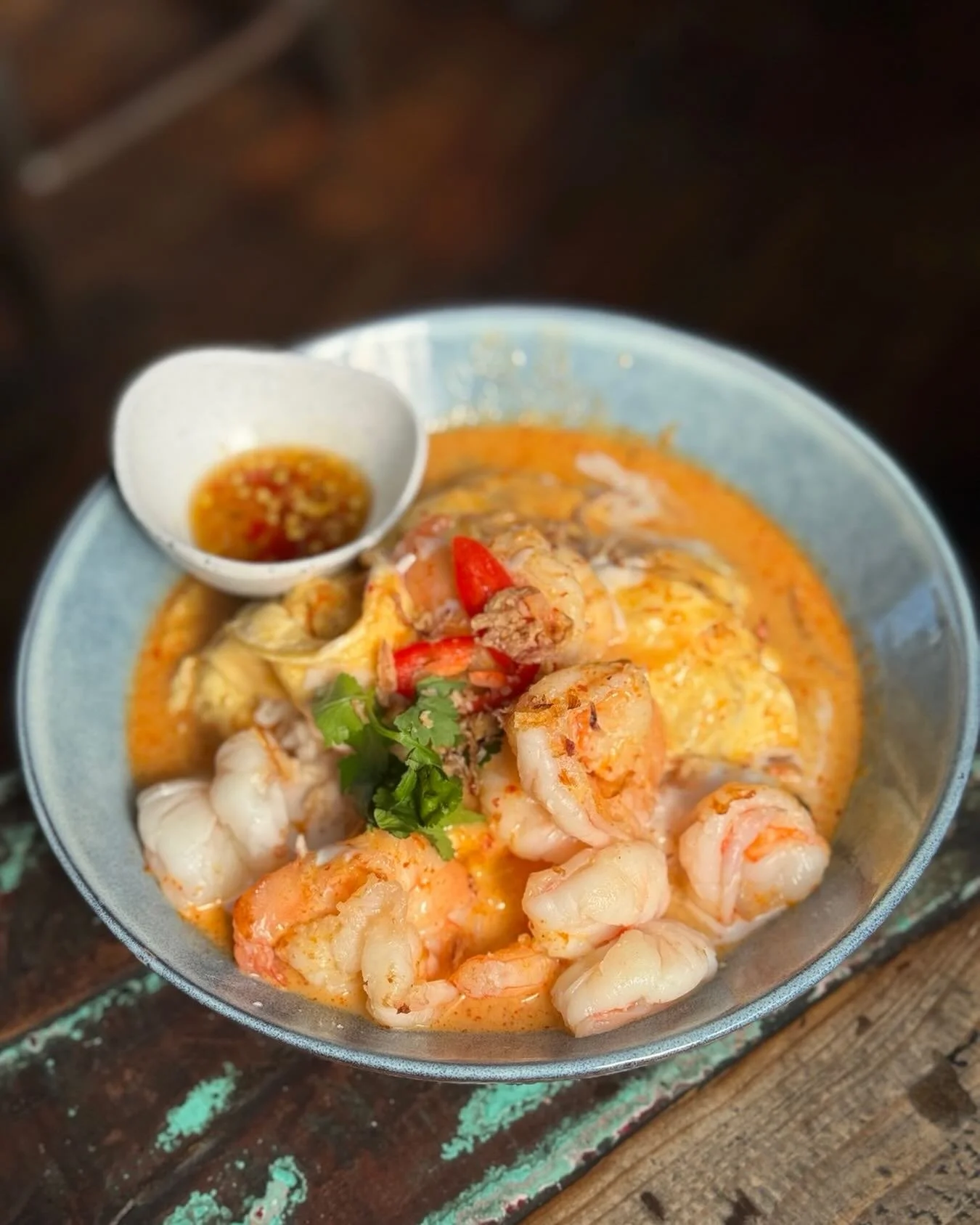 Sundays in West End are made for good food and great company.
This week&rsquo;s brunch feature: Red Curry Prawns Omelette on Rice &mdash; a true taste of Thailand, freshly made and beautifully balanced.
Pop in, say hi, and savour the weekend. ❤️
#Wes