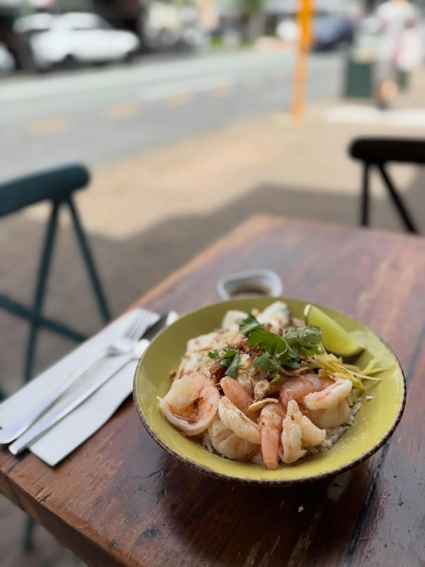 Saturday&rsquo;s comfort, Thai-style. 🇹🇭
A steaming bowl of ข้าวต้มแห้ง &mdash; our seafood dry porridge &mdash; topped with a silky poached egg.

It&rsquo;s savoury, soothing, and exactly what your weekend needs.
Perfect for lazy mornings, long ch