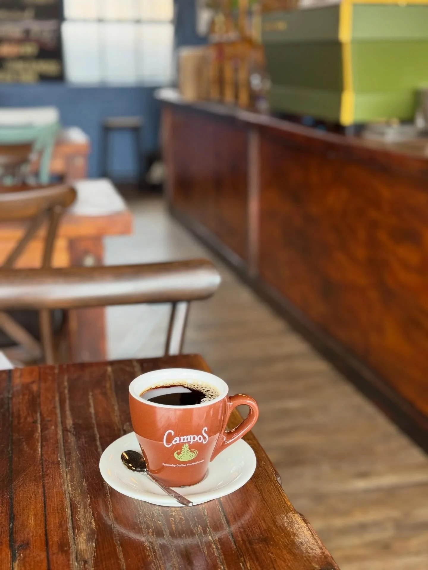 Brewed for slow mornings.
A rich, velvety Campos coffee served just the way you like it &mdash; in the heart of West End.
Take a seat, sip slowly, and let time stretch a little longer today.

#westendcoffeehouse #camposcoffee #brisbanecafes #westendb