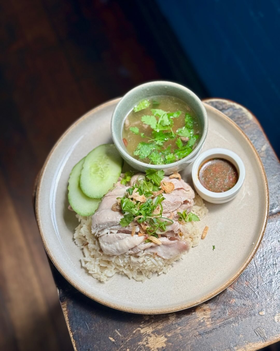 Monday Lunch Special (from 12pm)
KAO MUN GAI 🍗🍚

Perfect for the cooler weather&mdash;tender poached chicken, fragrant garlic rice, and our signature sauce. Warm, comforting, and just what you feel like at lunchtime.

Available from 12pm until sold