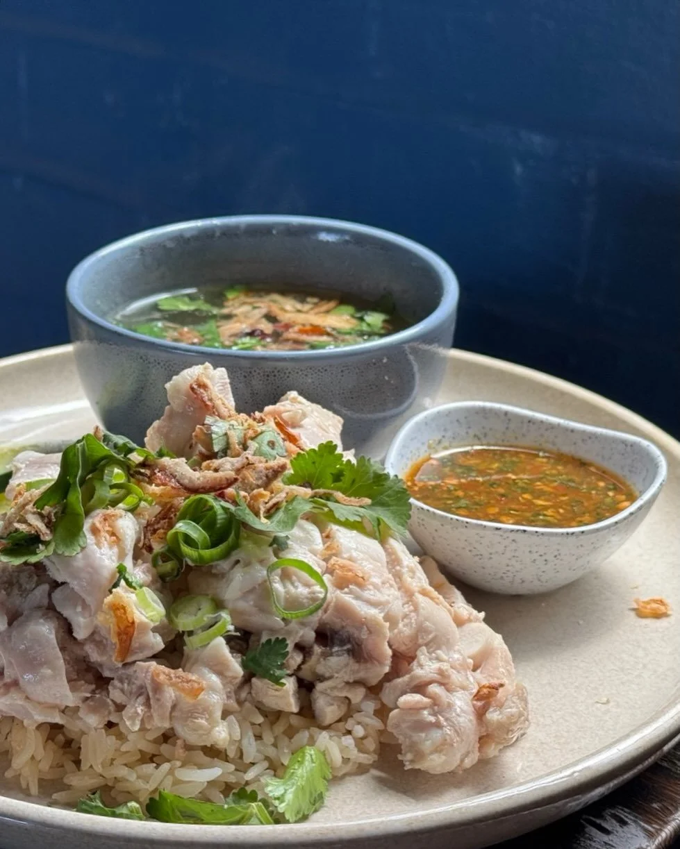 Monday = KAO MUN GAI