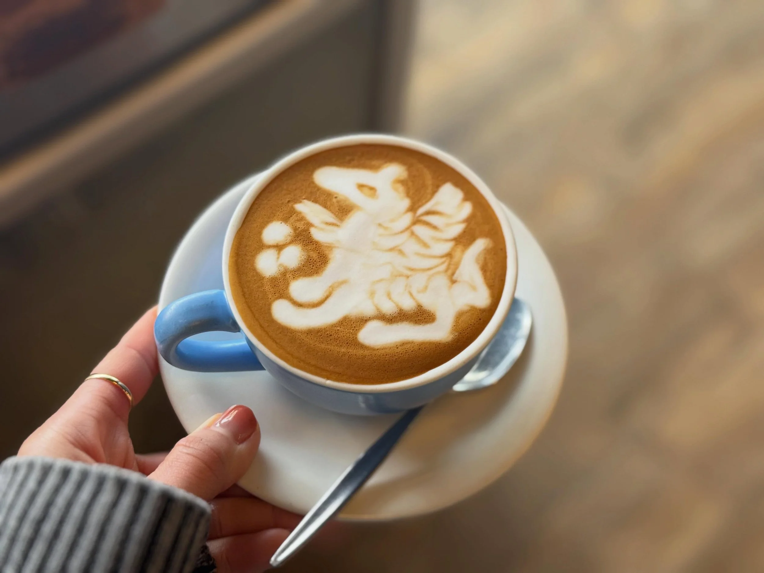 😊 Crafted with care, poured with love 🤍☕️✨#brisbanecoffee #cafebrisbane #brisbaneeats #brisbanefoodie