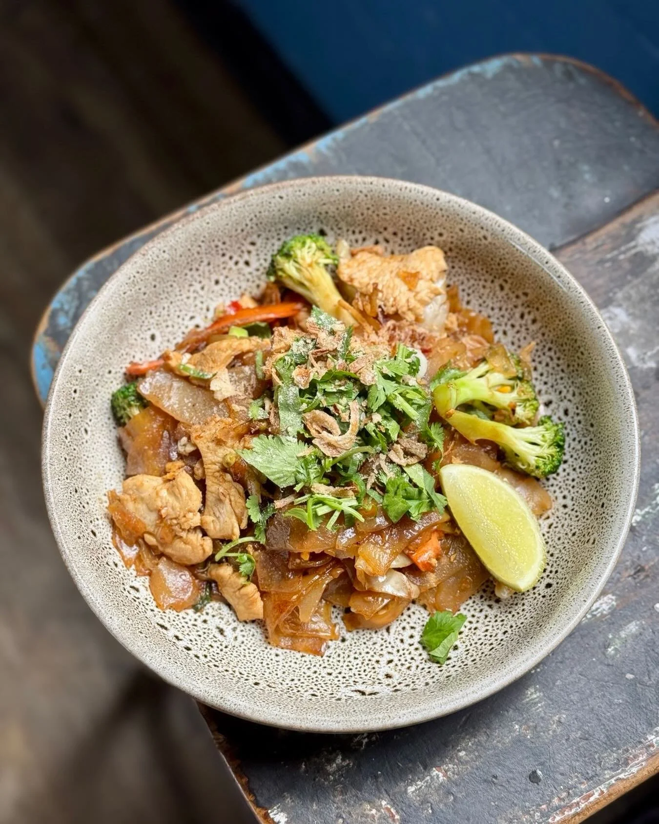 🔥 Tuesday Lunch Special 🔥
Spice up your lunch break with our Drunken Noodles 🍜🌶️
Loaded with bold flavours, fresh veggies, and wok-tossed goodness &mdash; the perfect midweek comfort food.

Available today at West End Coffee House until sold out!