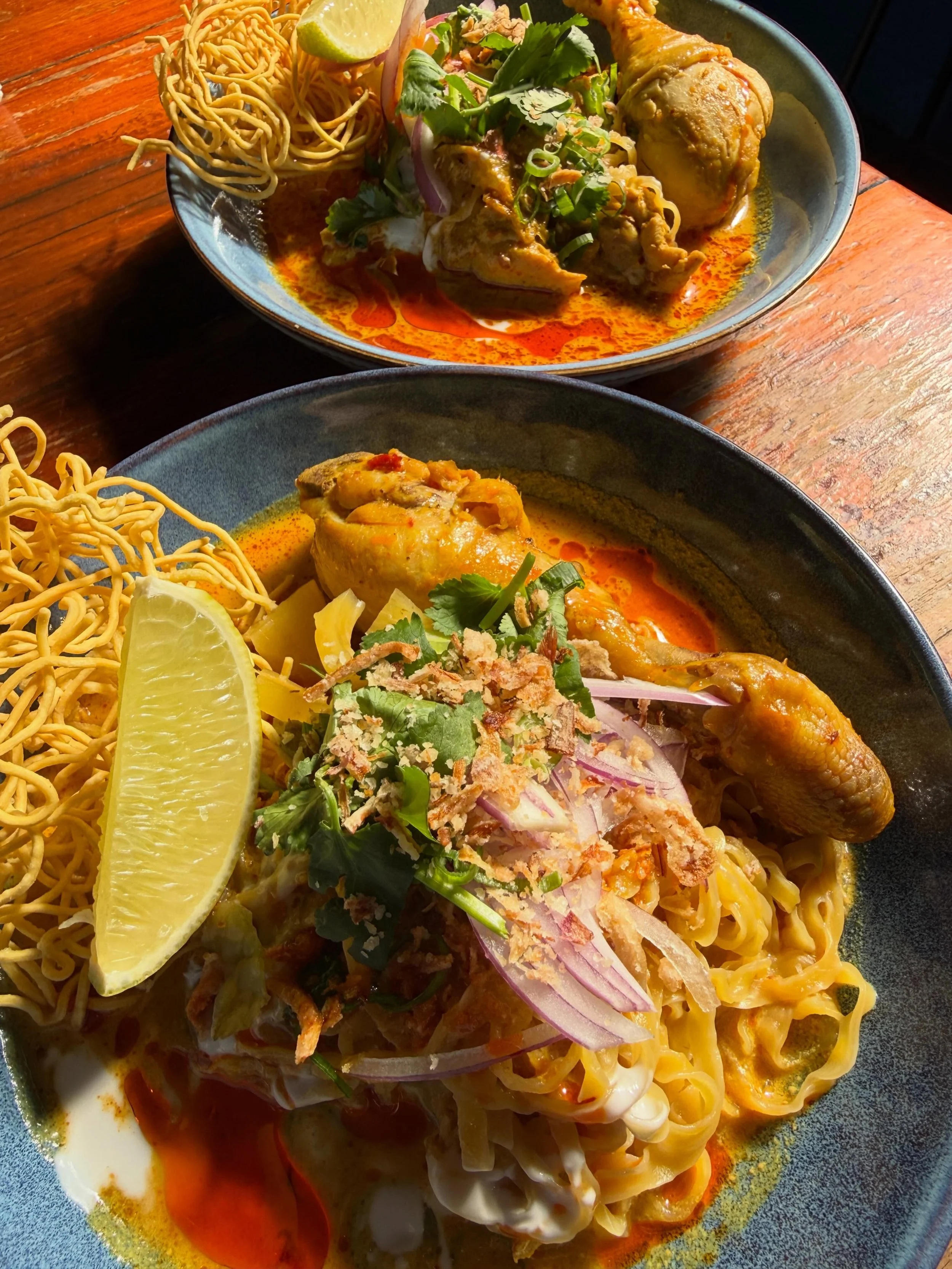 Friday plans? We&rsquo;ve got you covered
Khao Soi Gai: Northern Thai curry noodle
dish that&rsquo;s rich, creamy, and full of flavor. Available today.
Gone tomorrow. You know what to do! 

#wech #westendcoffeehouse #thaifood #lunch