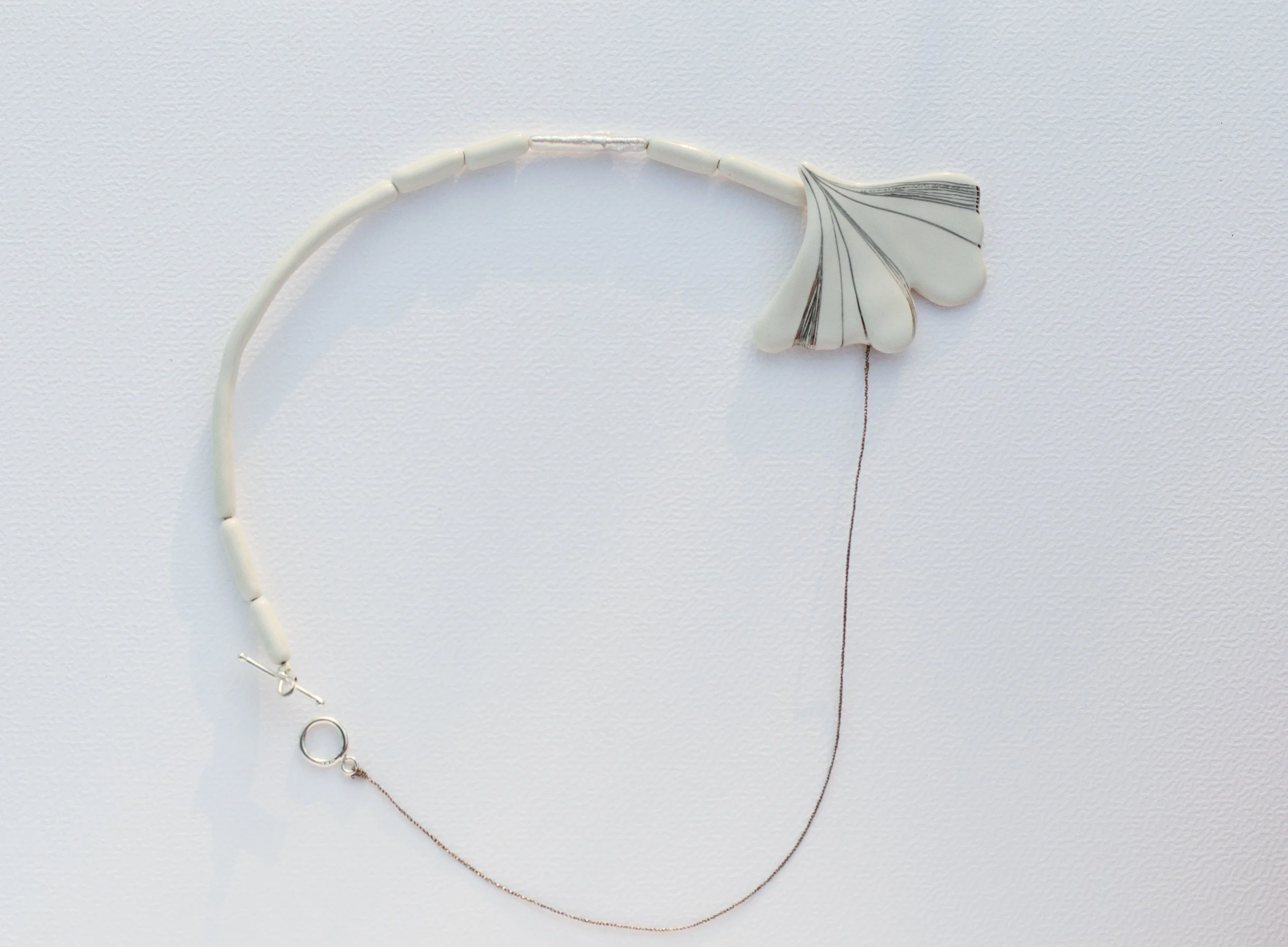 still-here-porcelain-necklace-pearl.jpg
