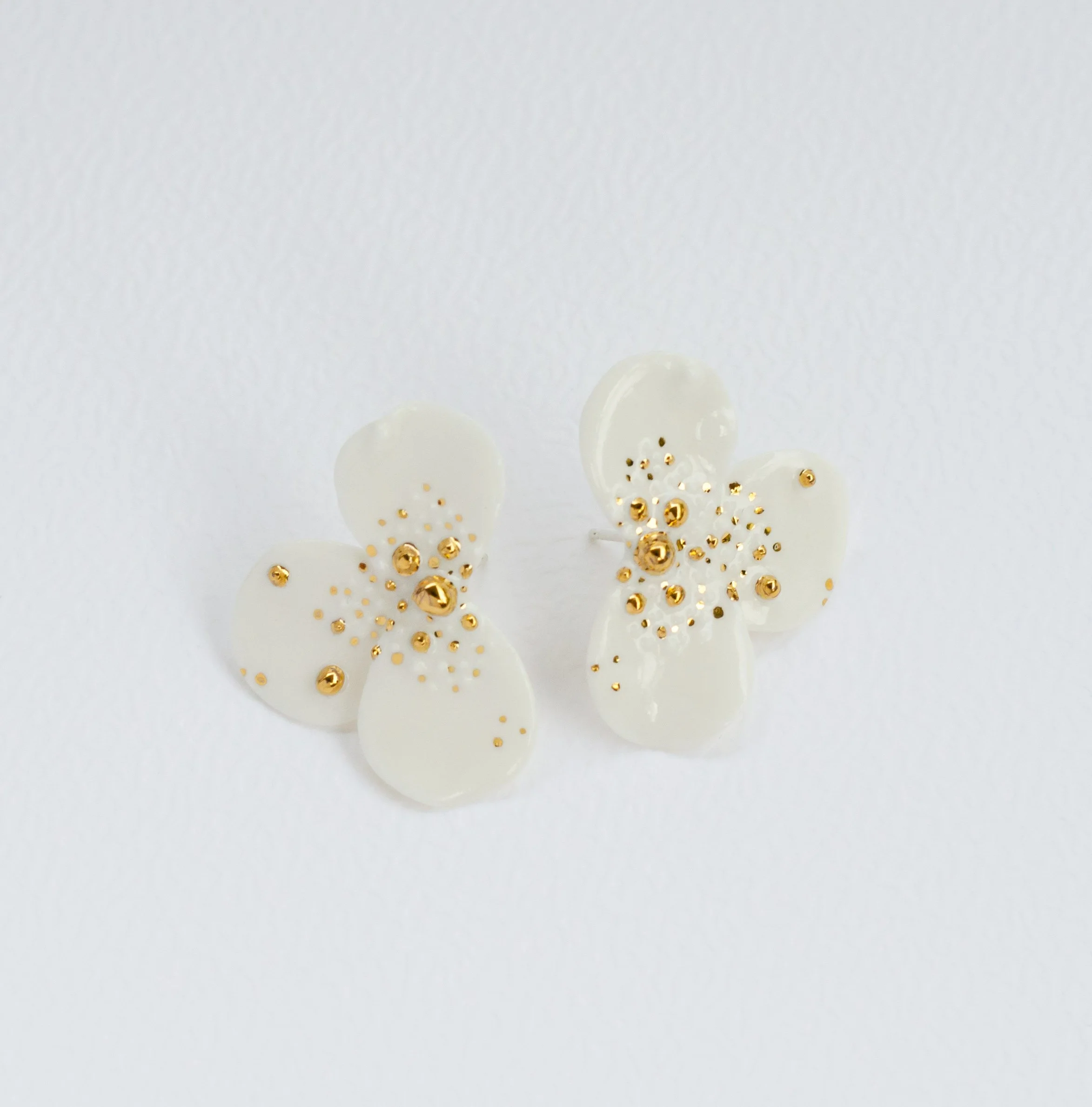 golden-pollen-porcelain-earrings.jpg