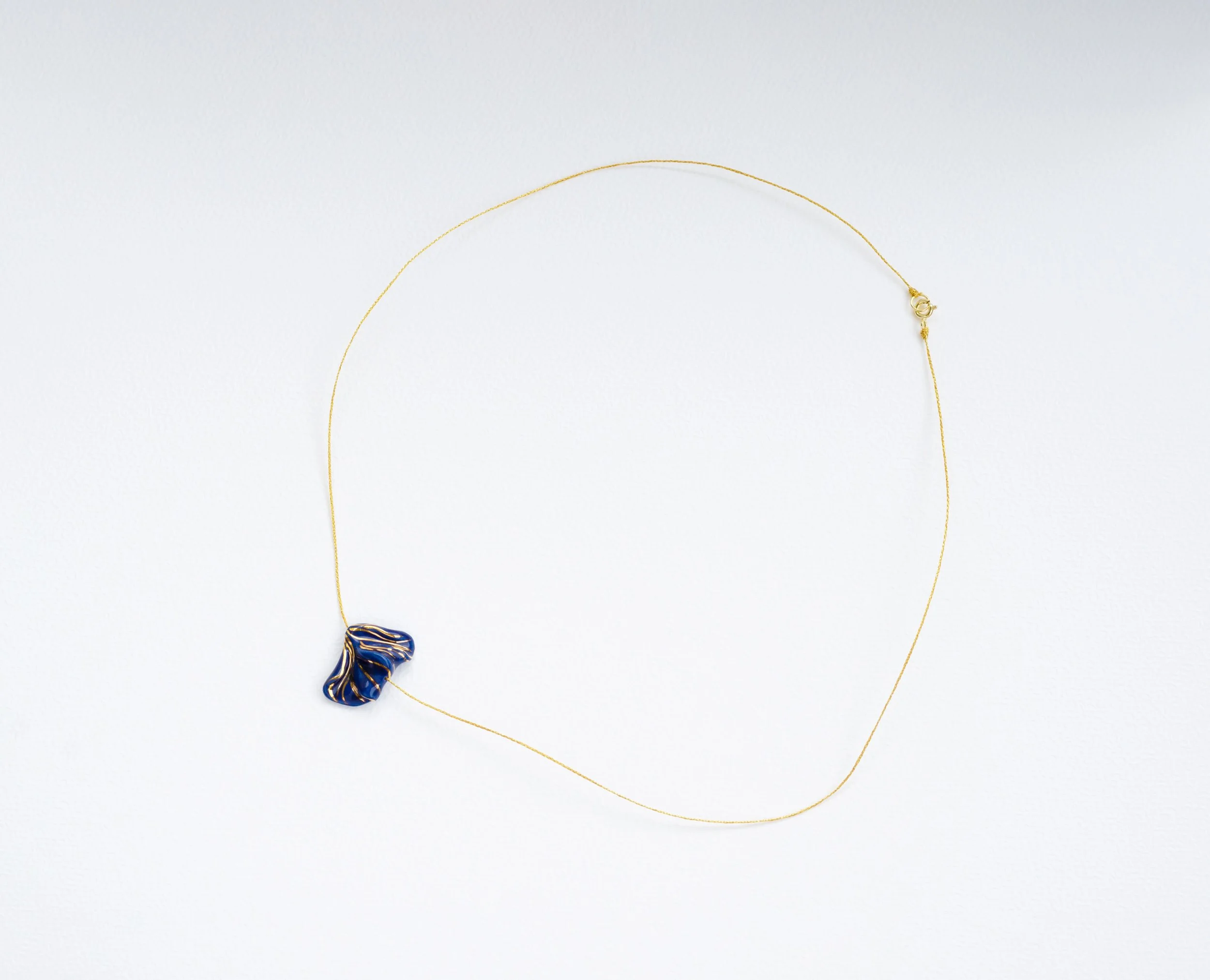 carry-the-sea-IV-porcelain-necklace-2.jpg