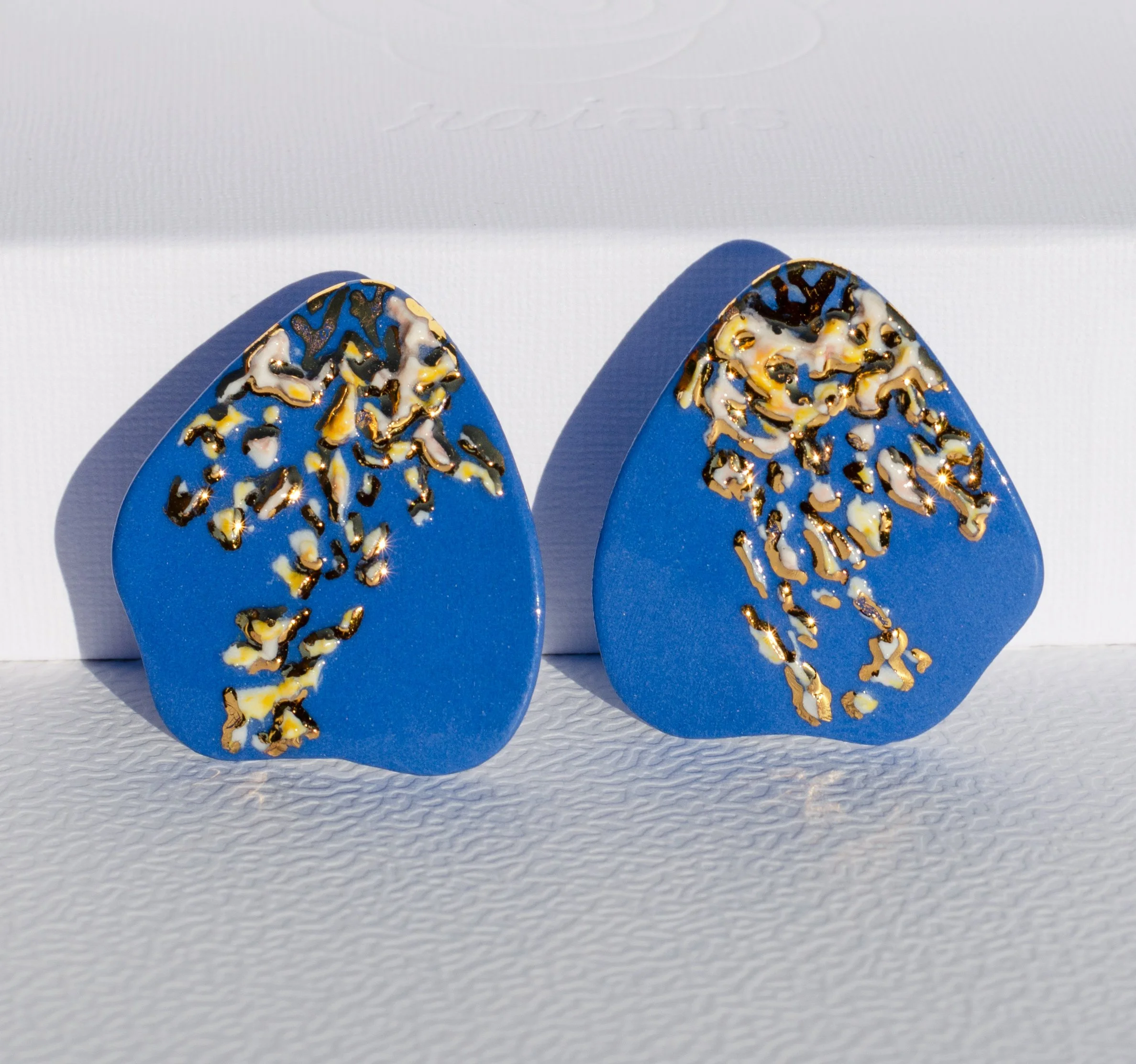 waveglow-porcelain-earrings-3.jpg