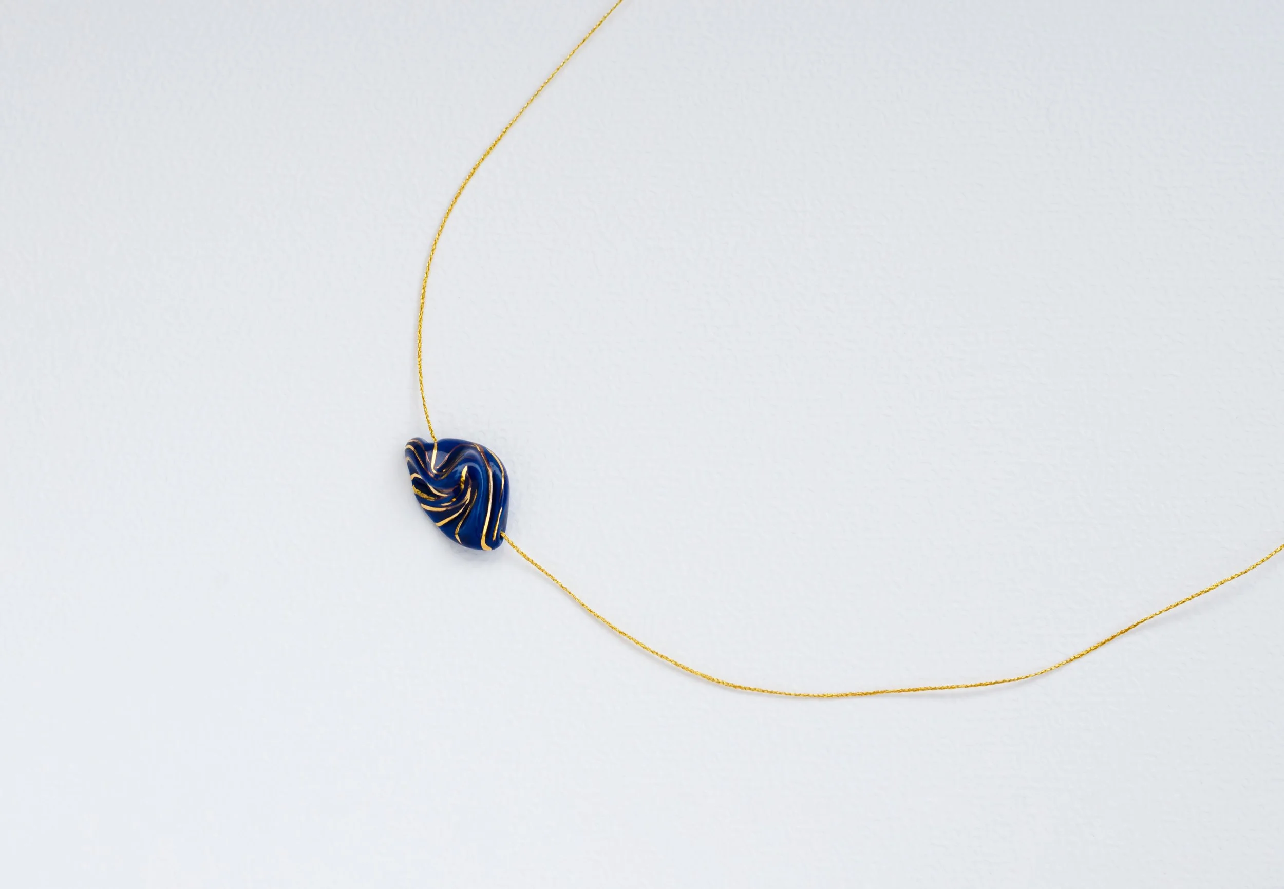 carry-the-sea-III-porcelain-necklace.jpg