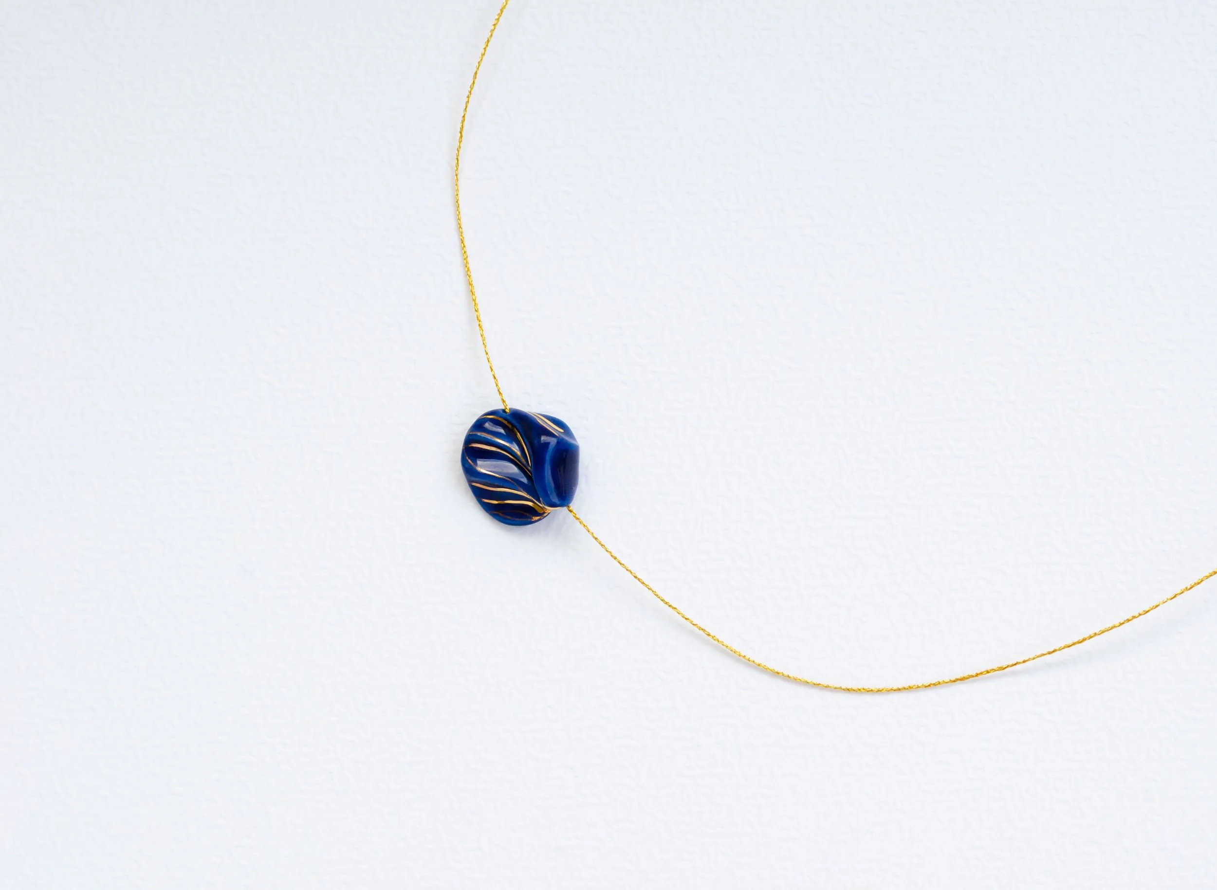 carry-the-sea-II-porcelain-necklace.jpg