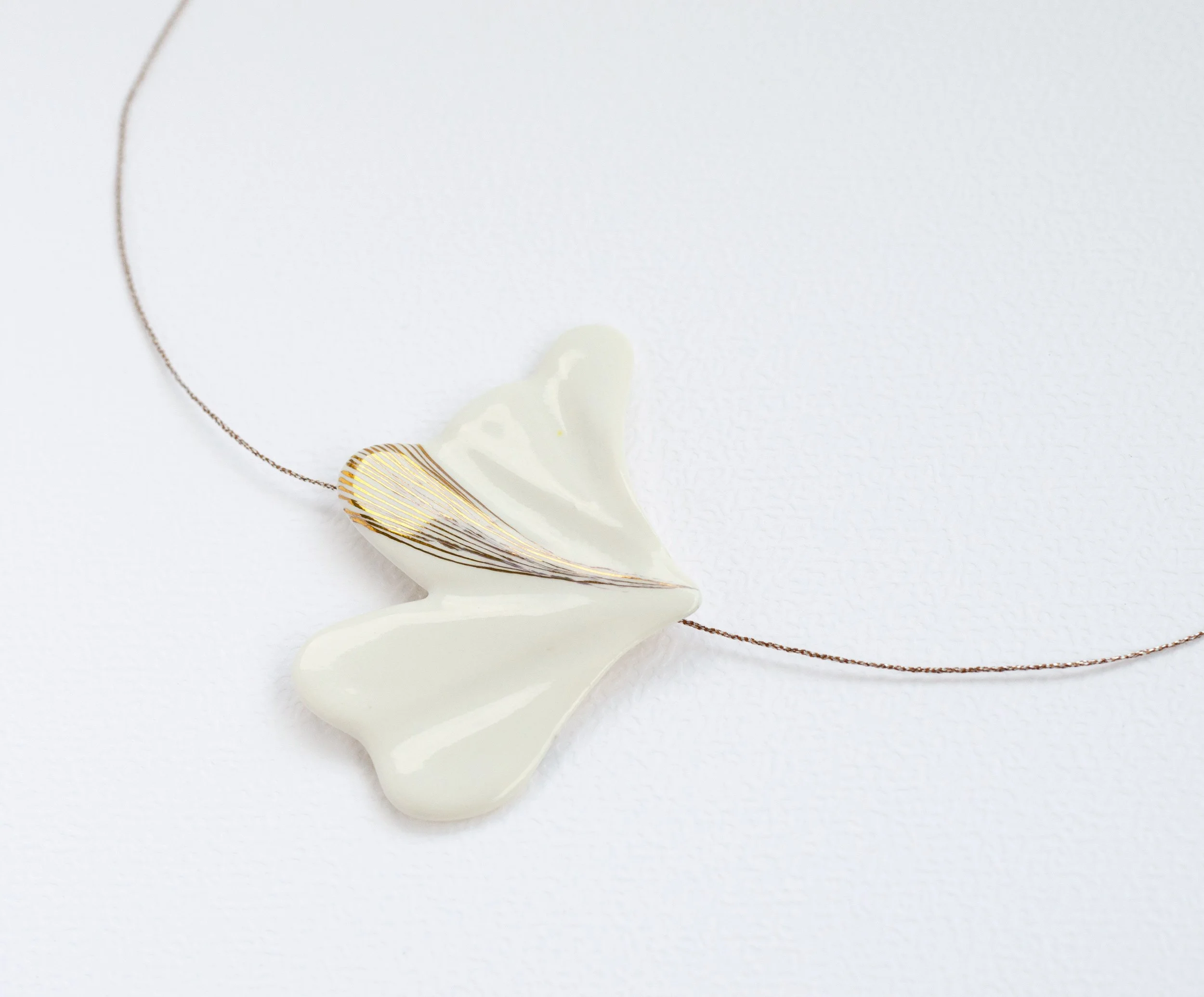ease-porcelain-necklace-2.jpg