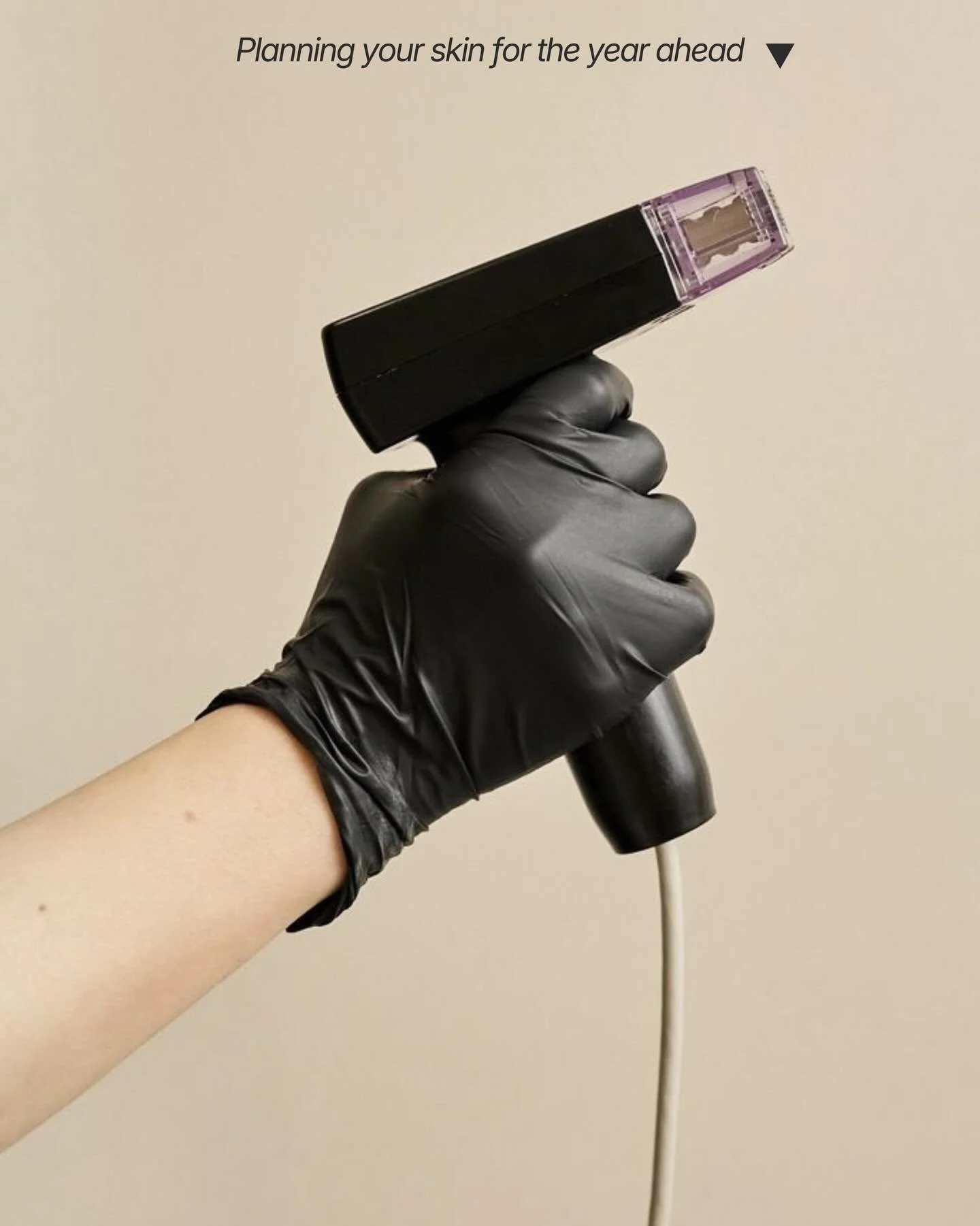 The end of the year is the perfect time to pause and reflect and your skin deserves the same care.

Between sun exposure, late nights, heat, and a busy December, skin can start to feel tired, reactive, or out of balance.

Planning your skin for the y