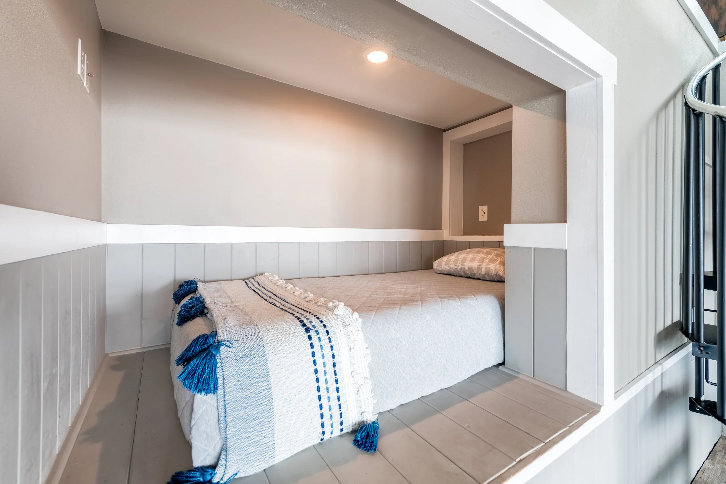 Captains House -21.jpg